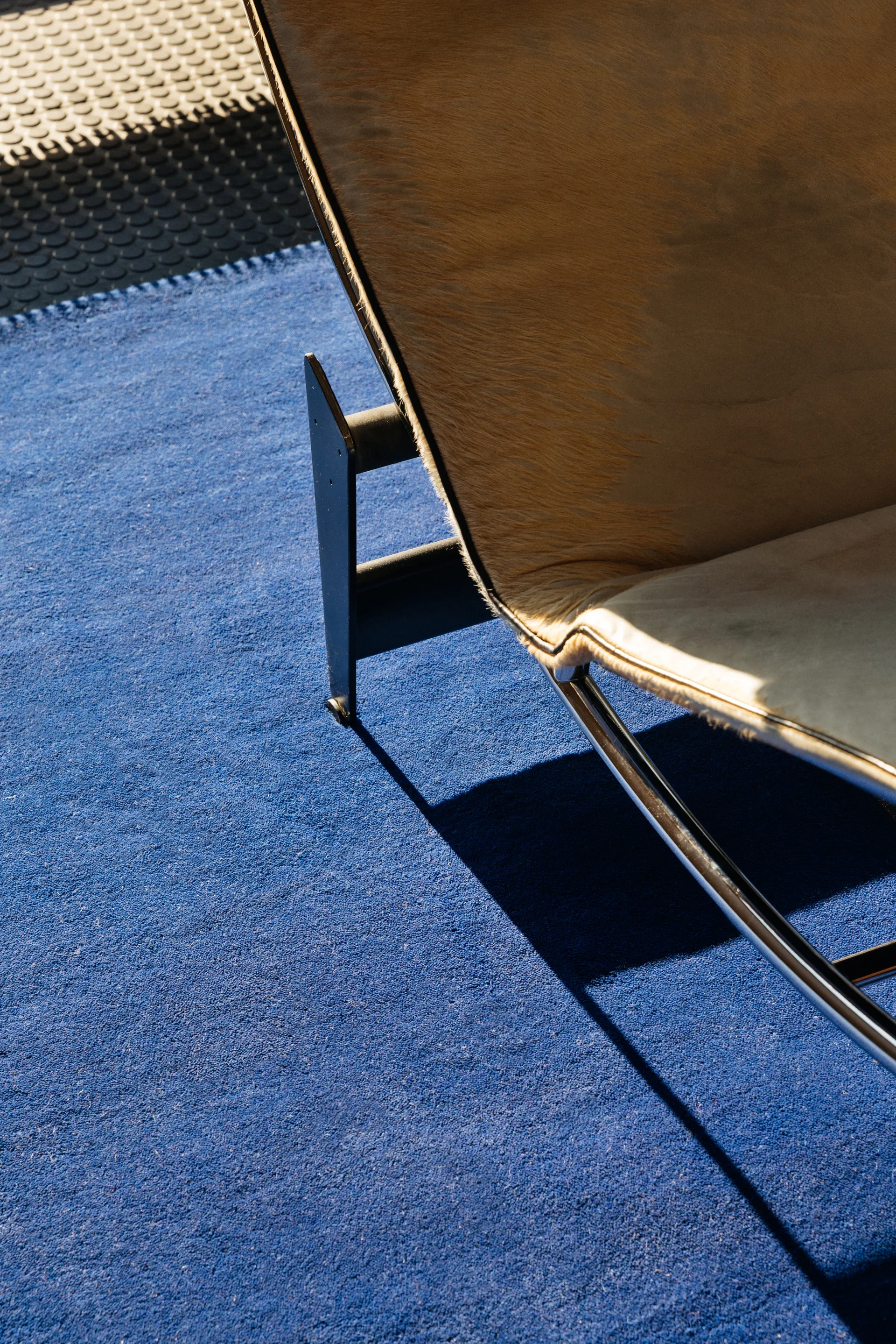 Μάλλινο χαλί Solid Wool, Blue foncé, 180x270 εκ. Layered