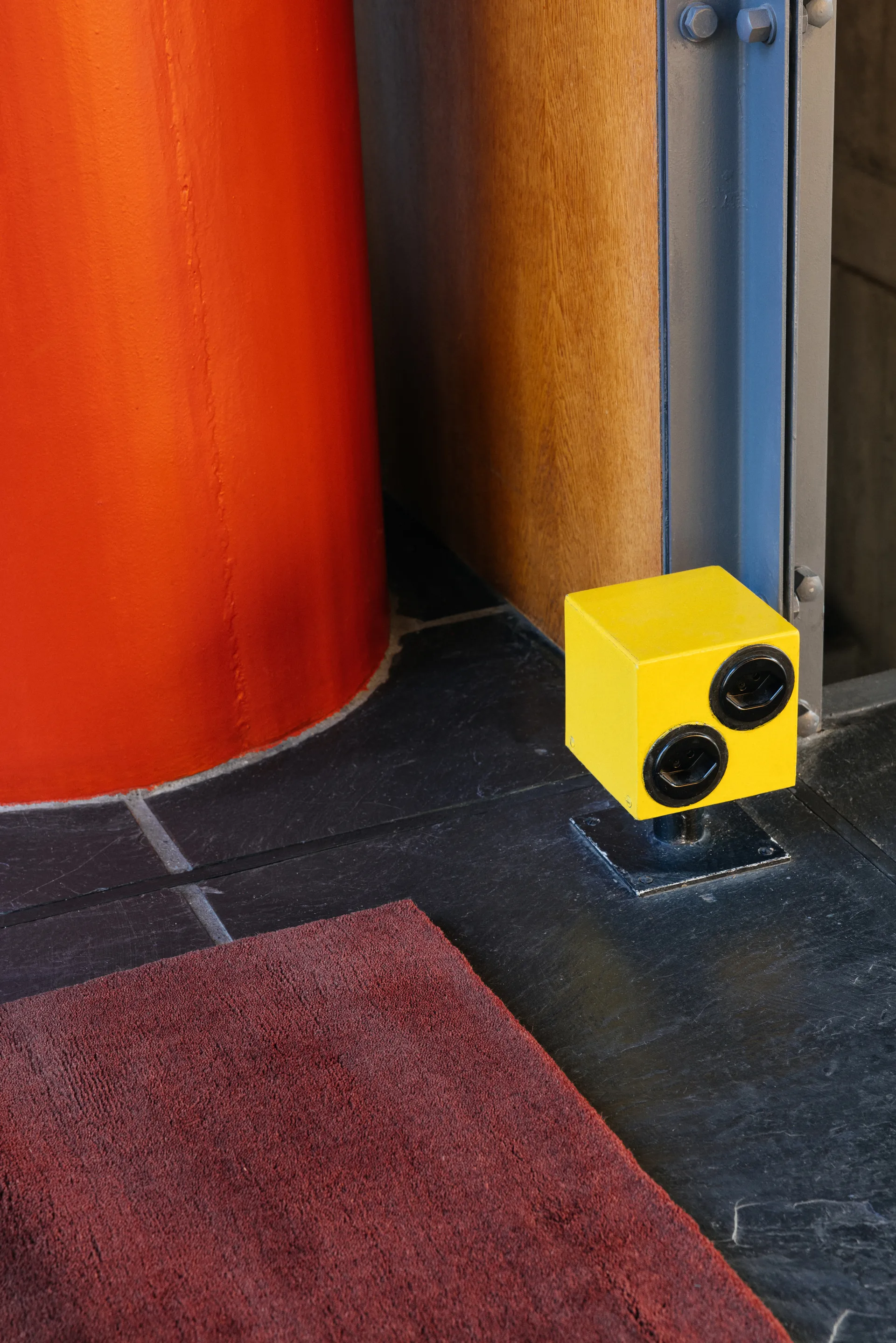 Μάλλινο χαλί Solid Wool, Ruby red, 180x270 εκ. Layered