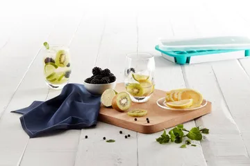 Φόρμα για παγάκια με καπάκι τυρκουάζ Lékué - Πιγκουίνος - Lékué