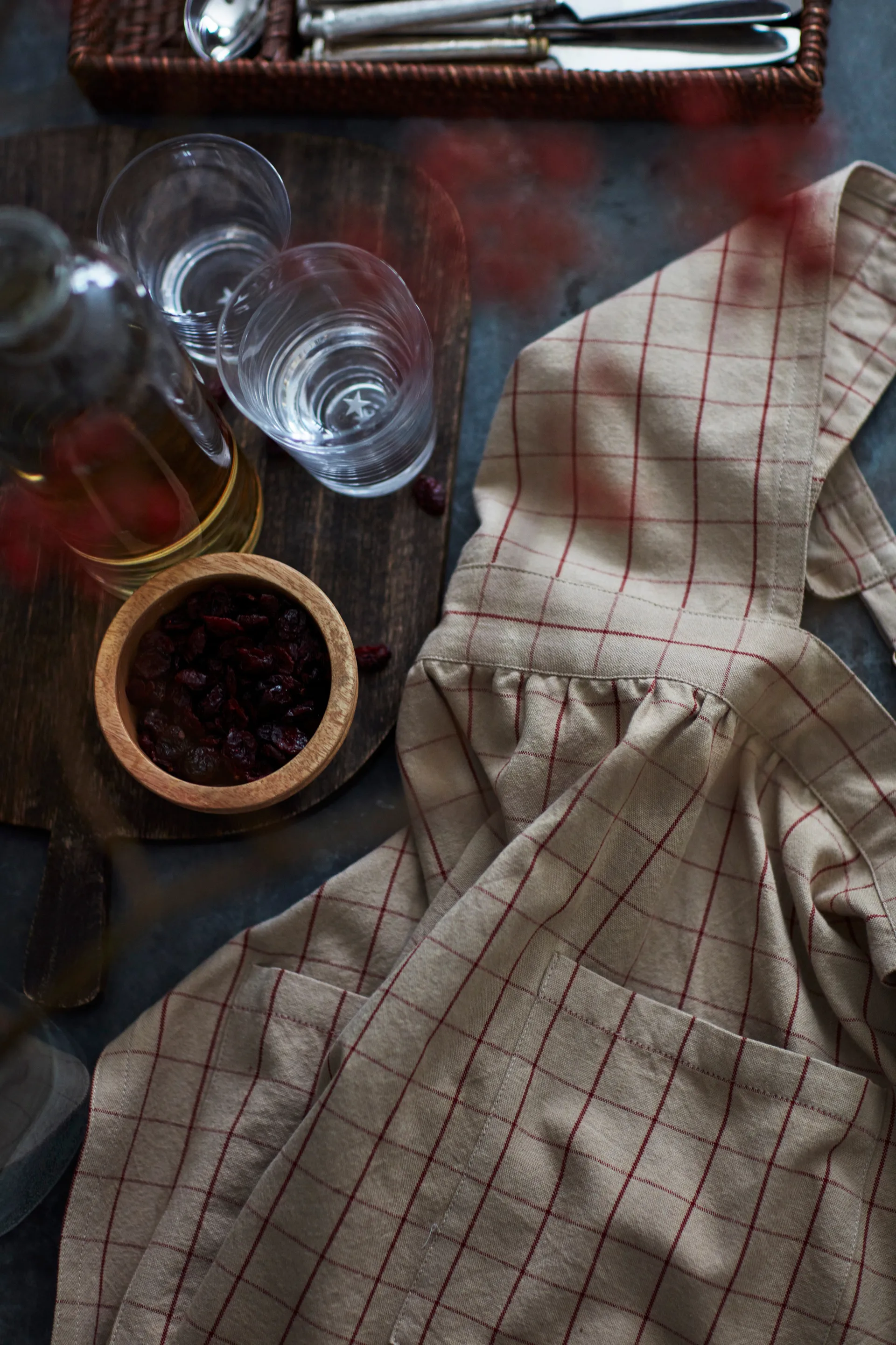 Checked Organic Cotton Oxford apron, μπεζ-κόκκινο Lexington