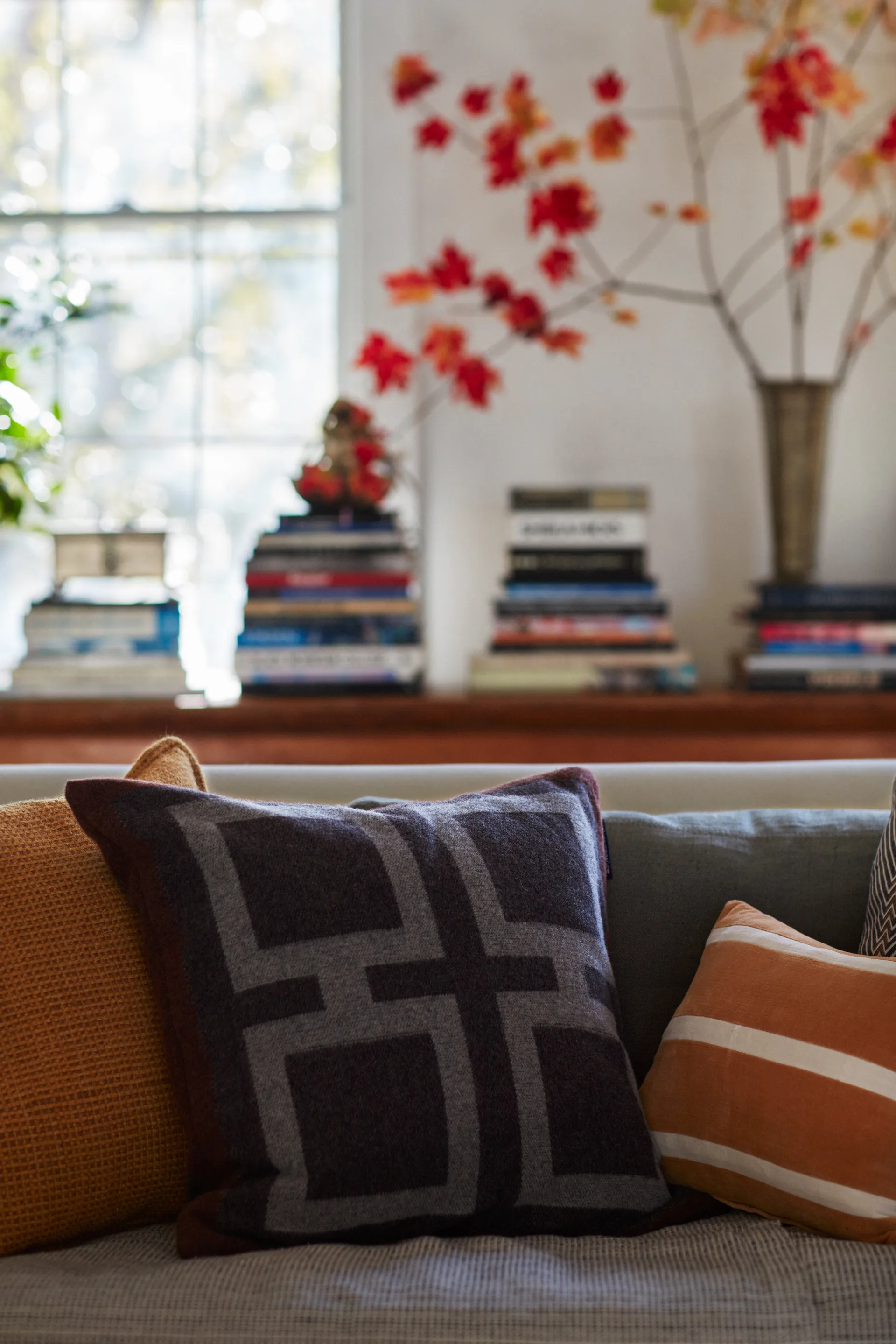 Graphic κάλυμμα μαξιλαριού από ανακυκλωμένο μαλλί 50x50 cm, Dark grey-white-brown Lexington