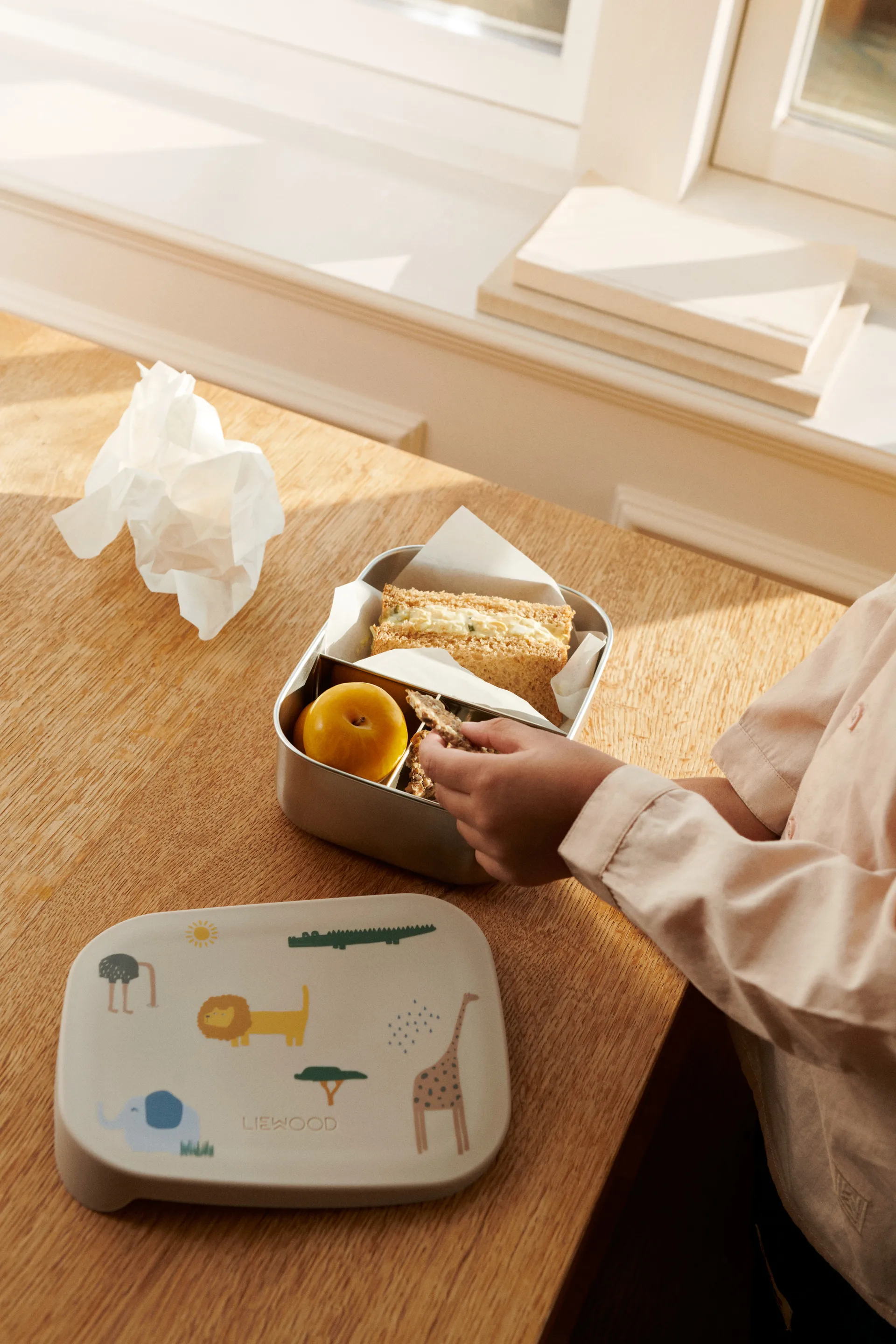 Arthur δοχείο φαγητού 13,5x17 εκ., Safari sandy mix Liewood