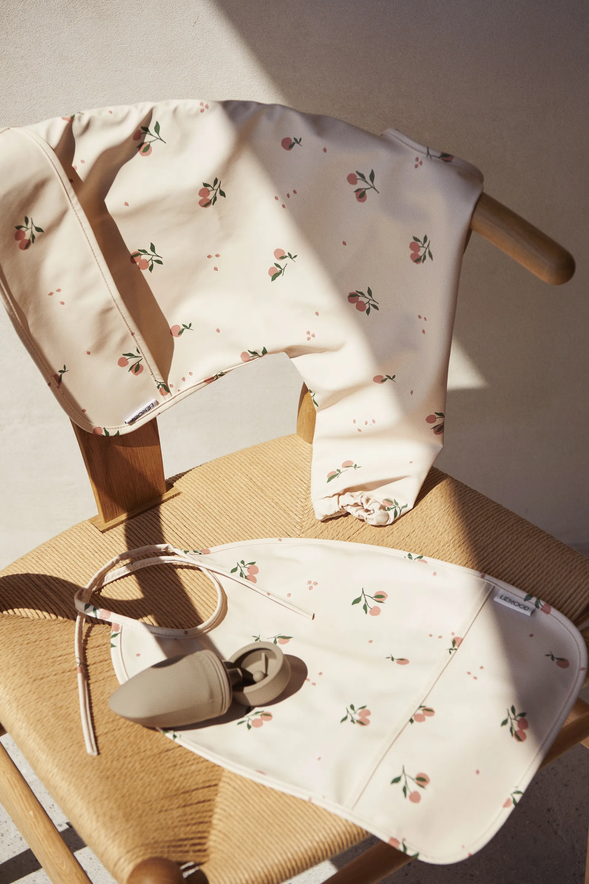 Merle σαλιάρα με μανίκι, Peach-Sea shell mix Liewood