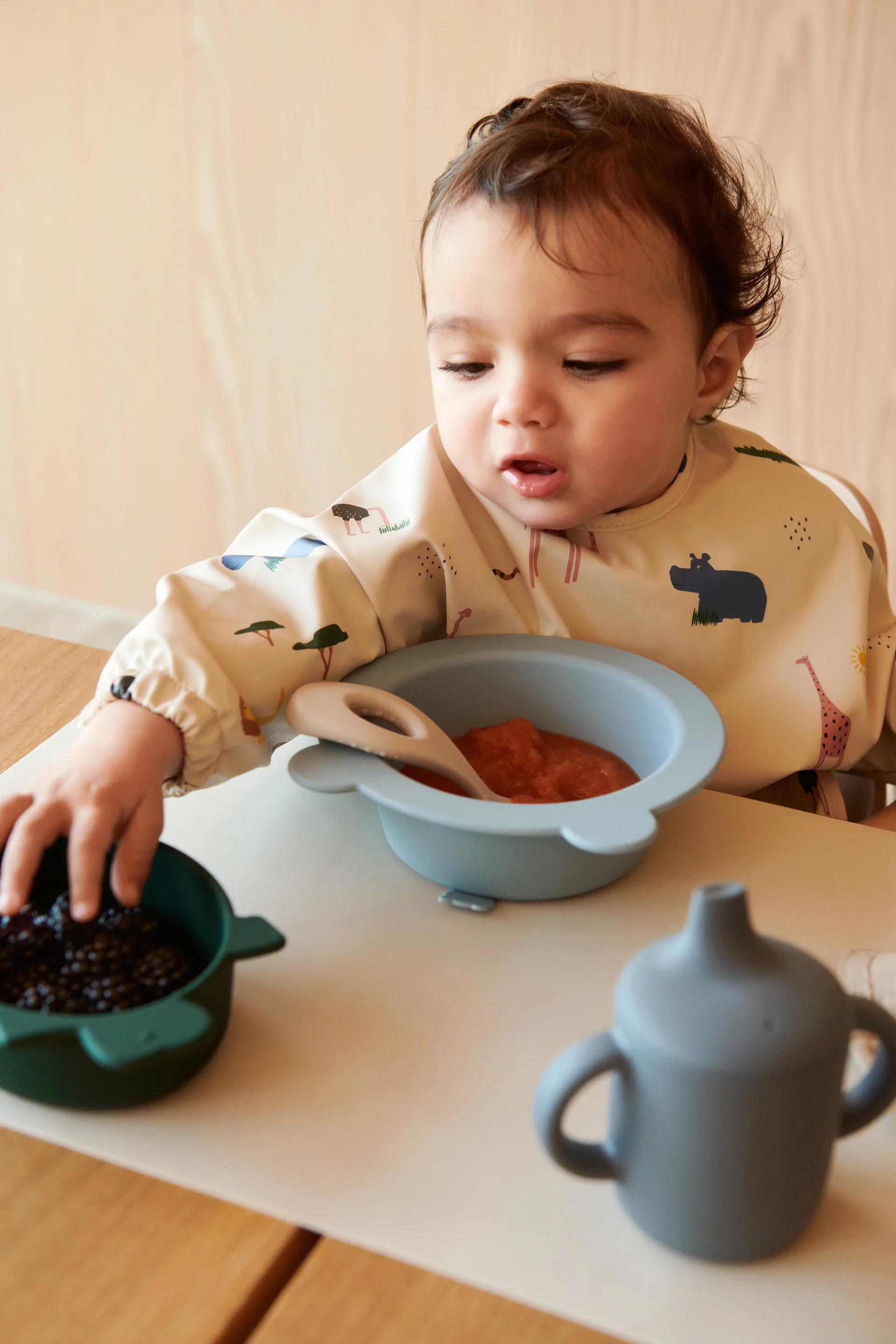 Merle σαλιάρα με μανίκι, Safari sandy mix Liewood