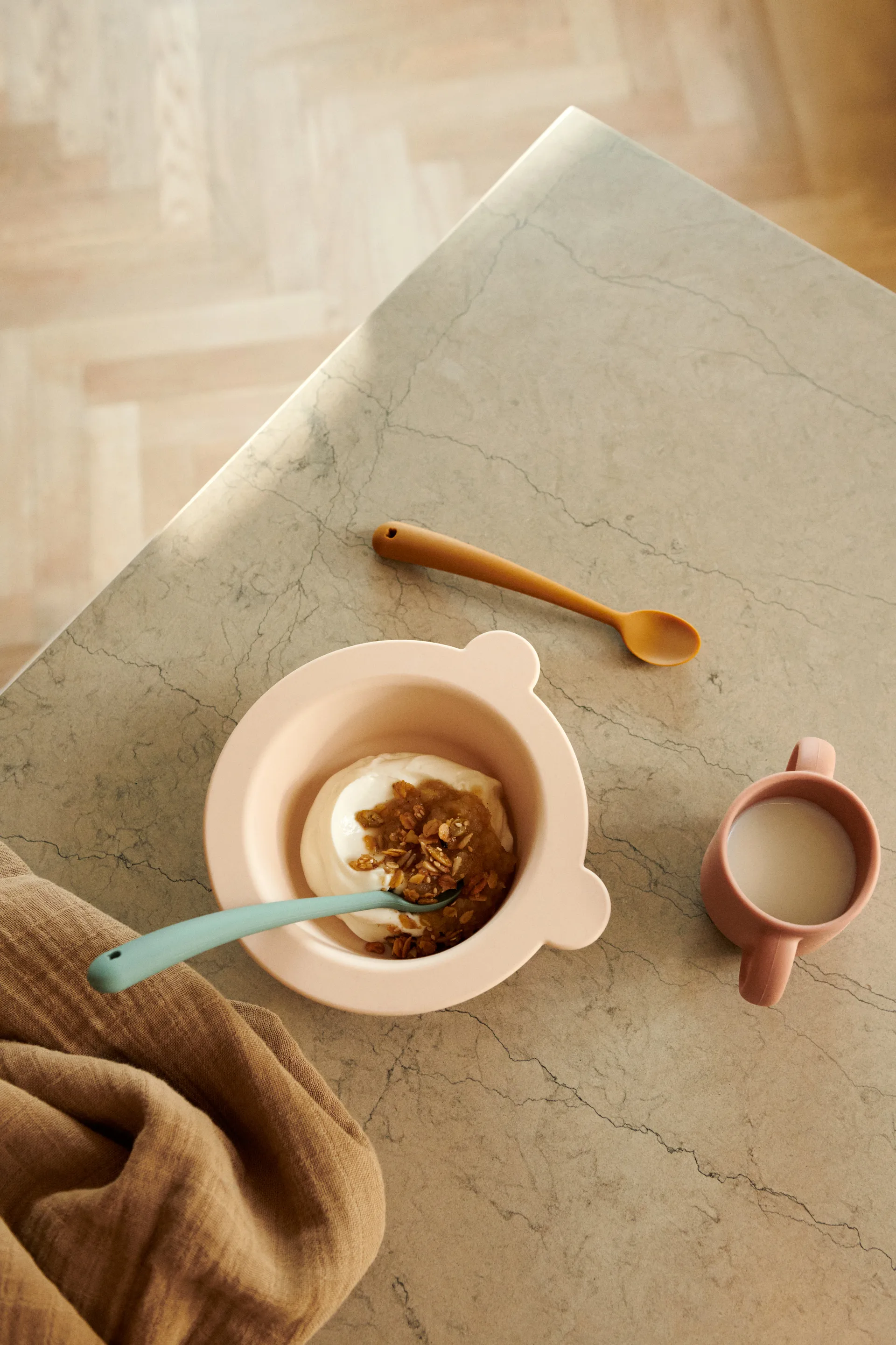 Peony μπολ με βεντούζα Ø16 cm 2 τεμάχια, Mustard-tuscany rose mix Liewood