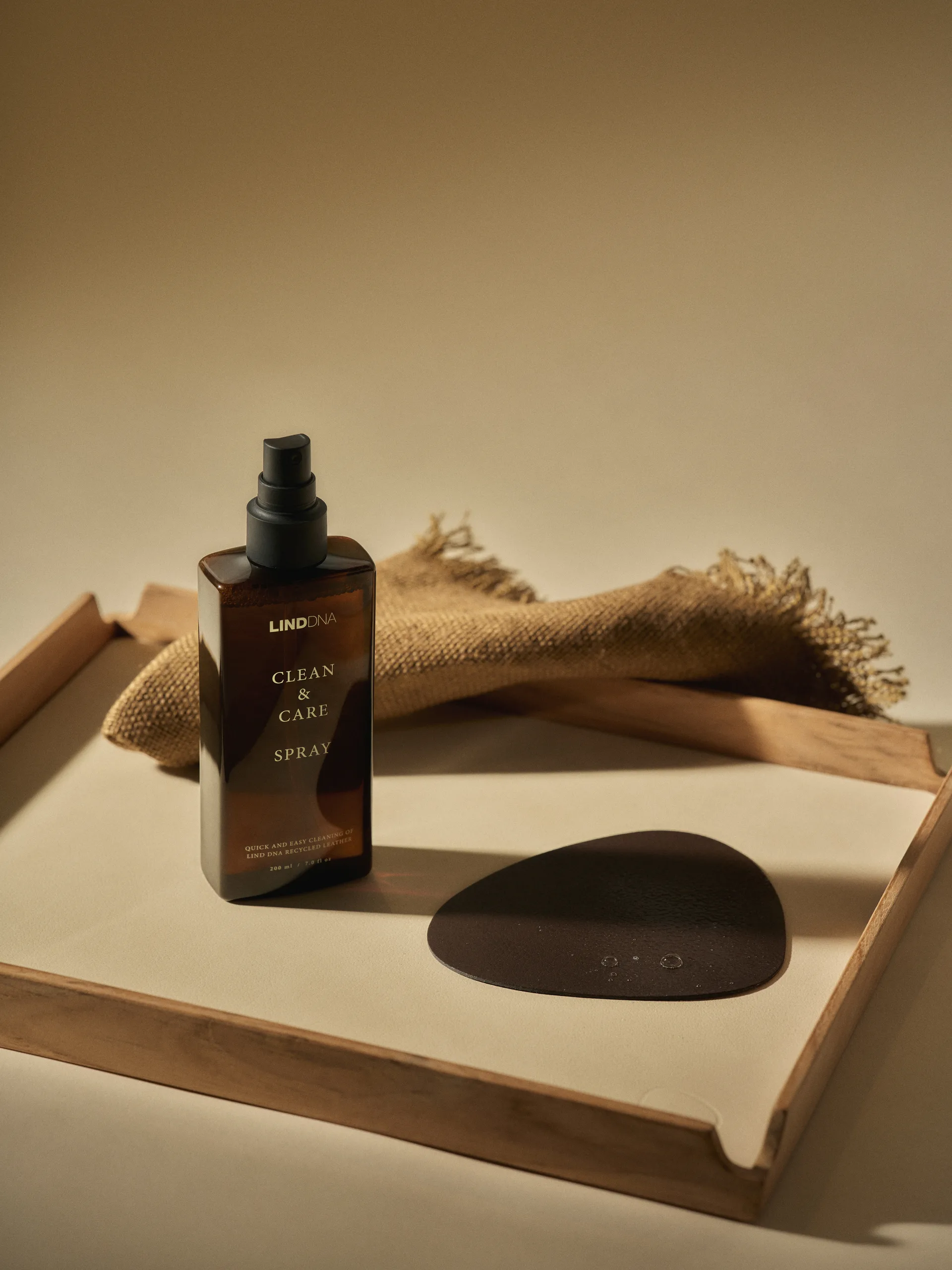 Clean & Care καθαριστικό δέρματος, 200 ml LIND DNA