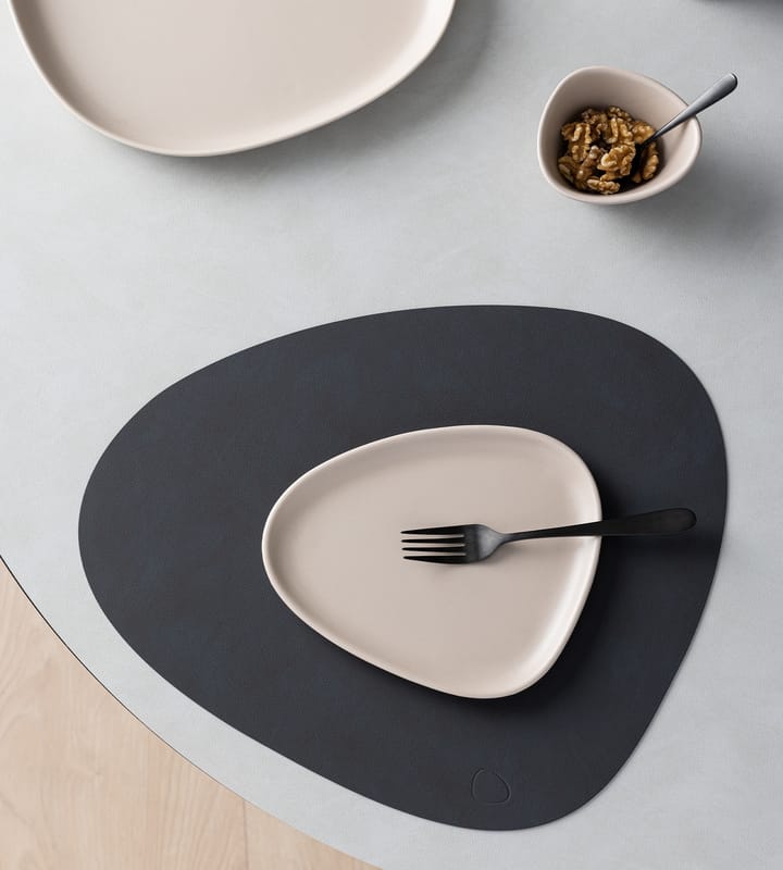 Curve μικρό πιάτο ψευδοπορσελάνης 19x22 cm, Άμμος LIND DNA