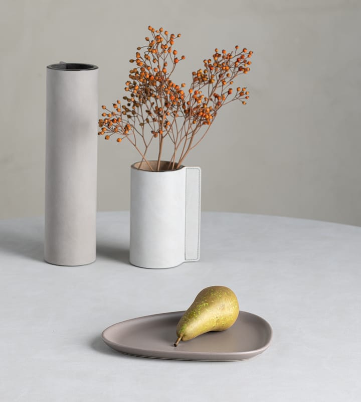 Curve μικρό πιάτο ψευδοπορσελάνης 19x22 cm, Θερμό Γκρι LIND DNA