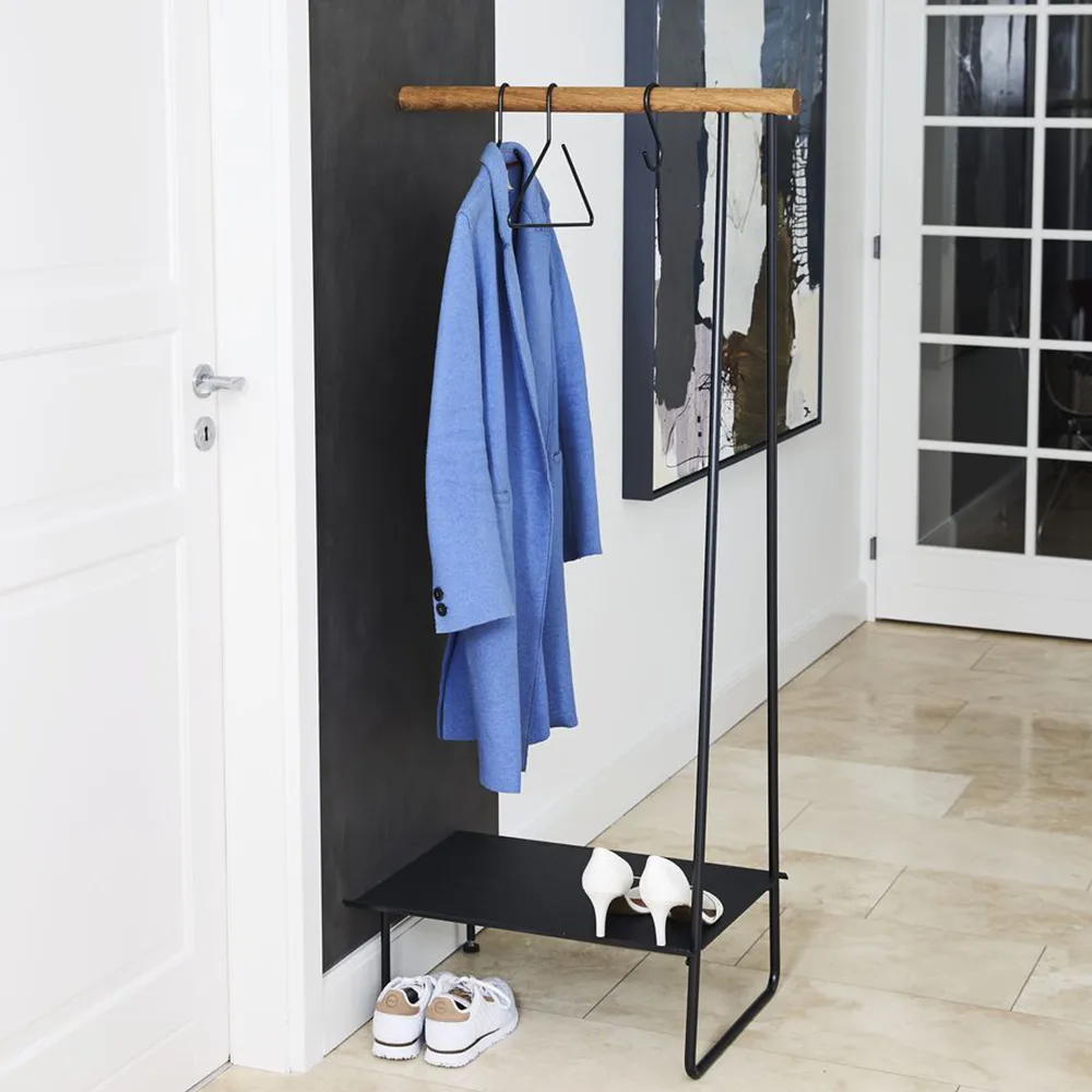 Swing κρεμάστρα, oak black, l, snöre black LIND DNA