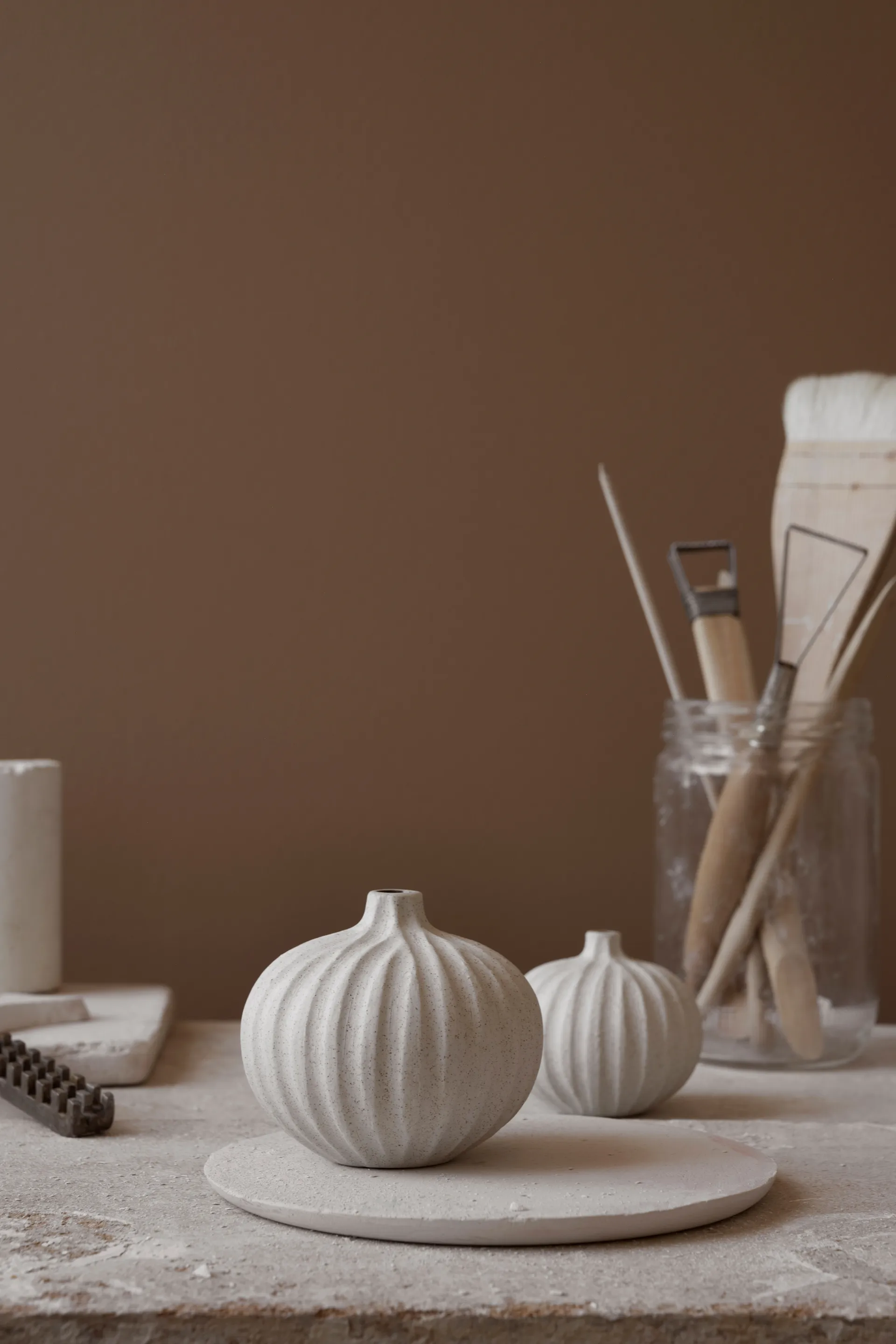 Βάζο Bari, Sand white light deep line, M Lindform