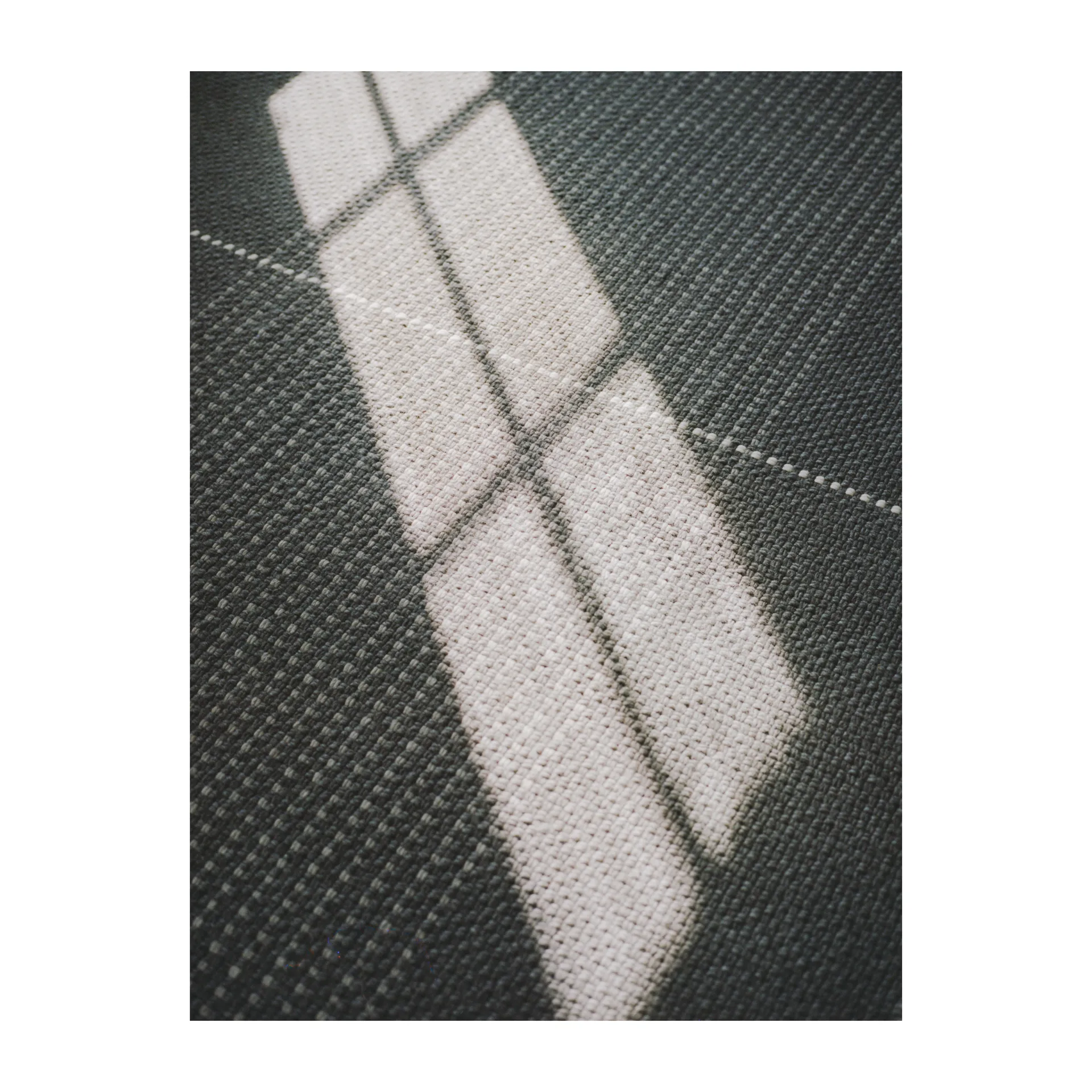Awakened Mind μάλλινο χαλί 200x300 cm, Κάρβουνο Linie Design