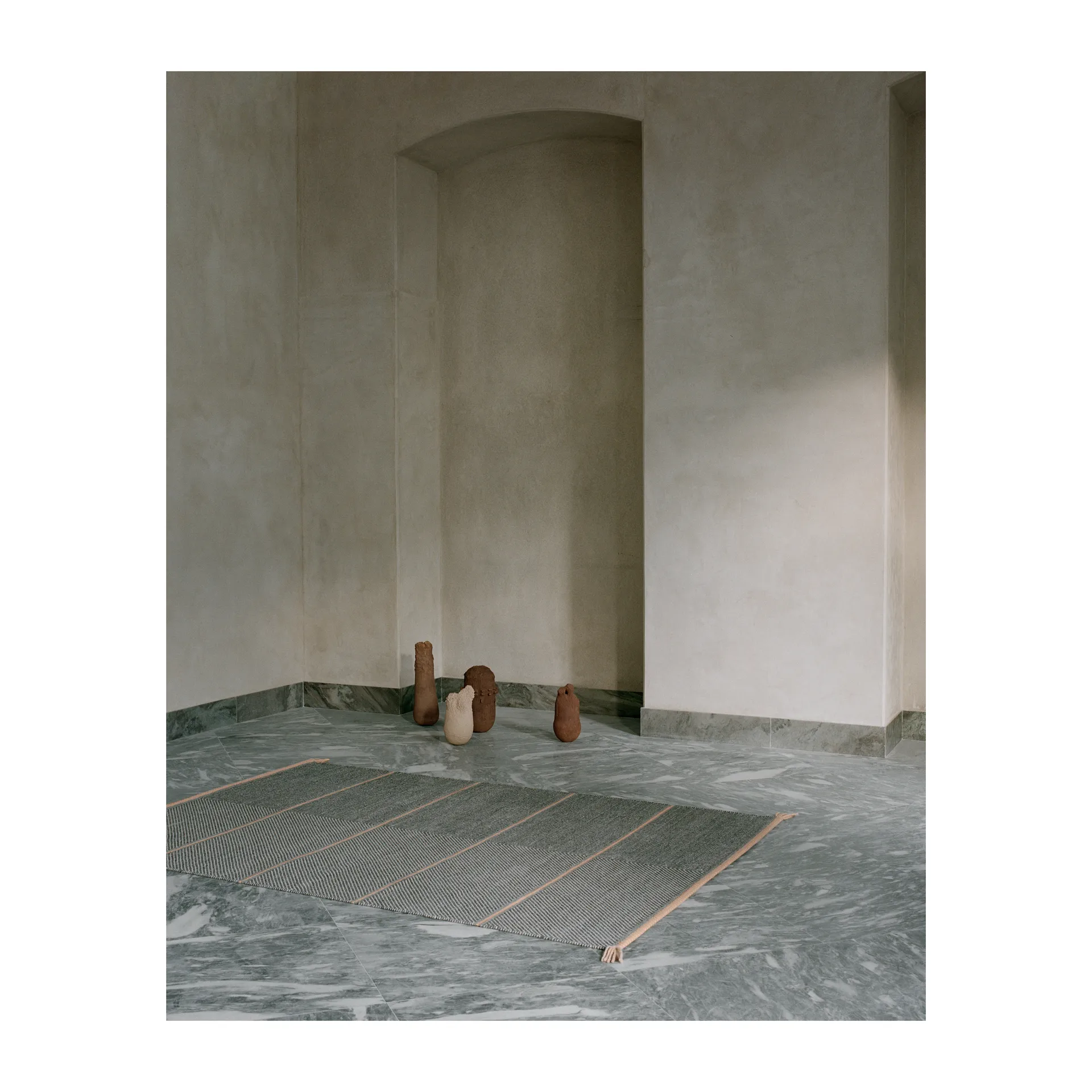 Vision Walk Μάλλινο χαλί 180x280 cm, Γκρι-τριανταφυλλί Linie Design