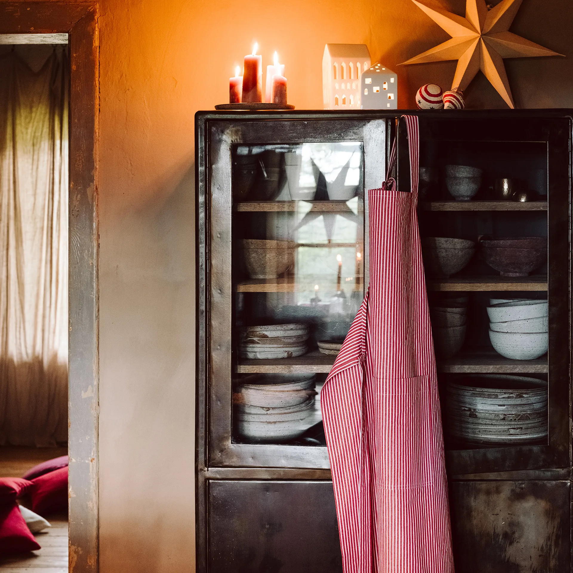 Ποδιά Emma, Κόκκινο Linum