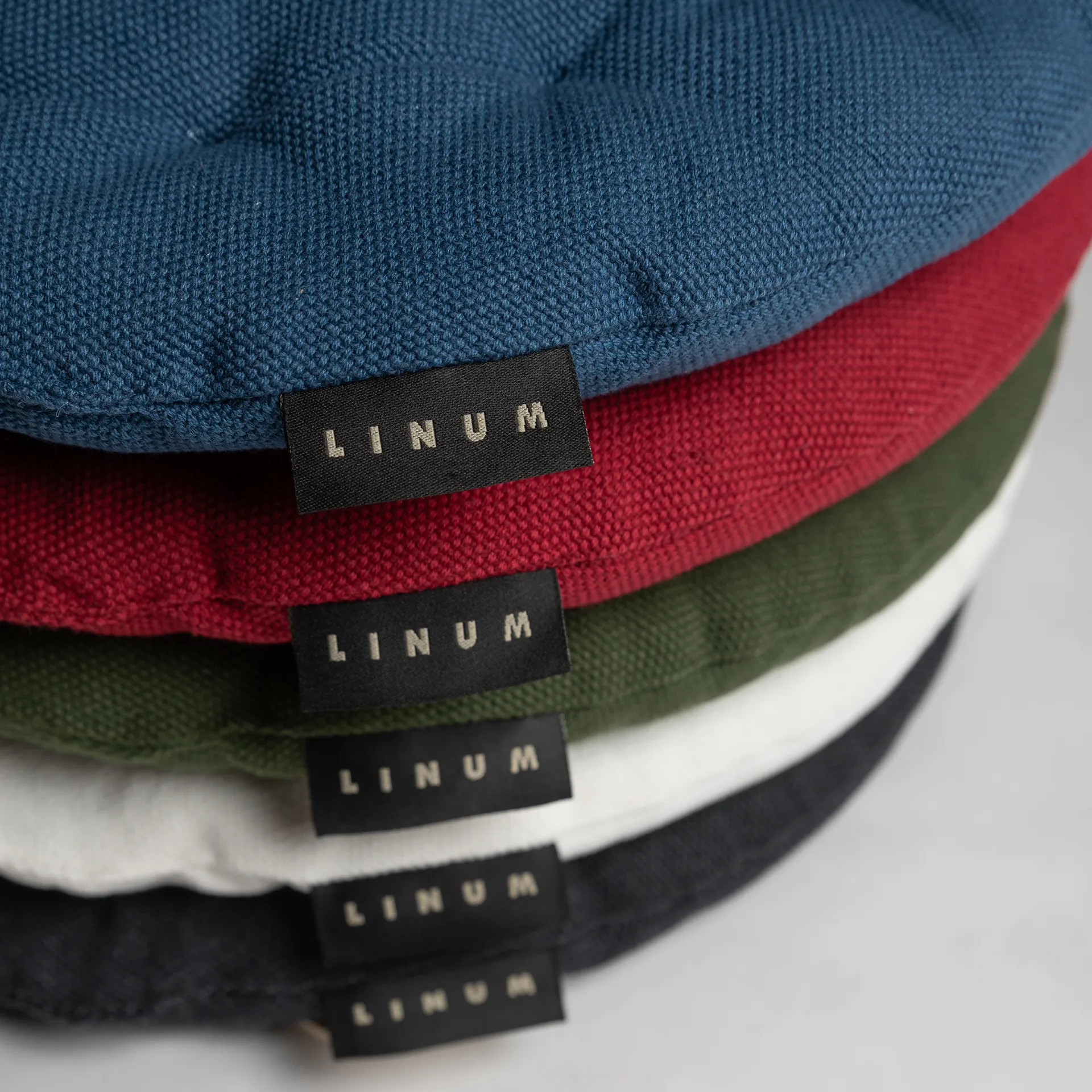 Pepper μαξιλαράκι καρέκλας Ø37 cm, Σκούρο πράσινο της ελιάς Linum