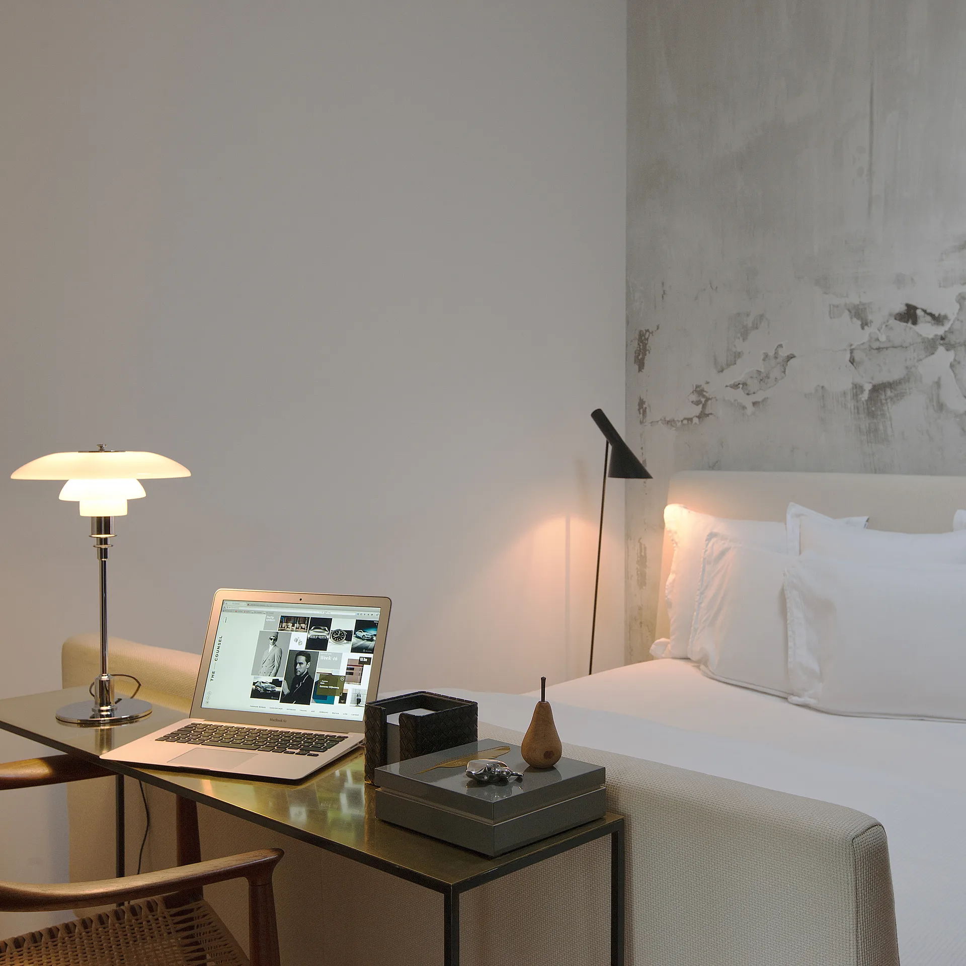 AJ φψτιστικό δαπέδου, Μαύρο Louis Poulsen