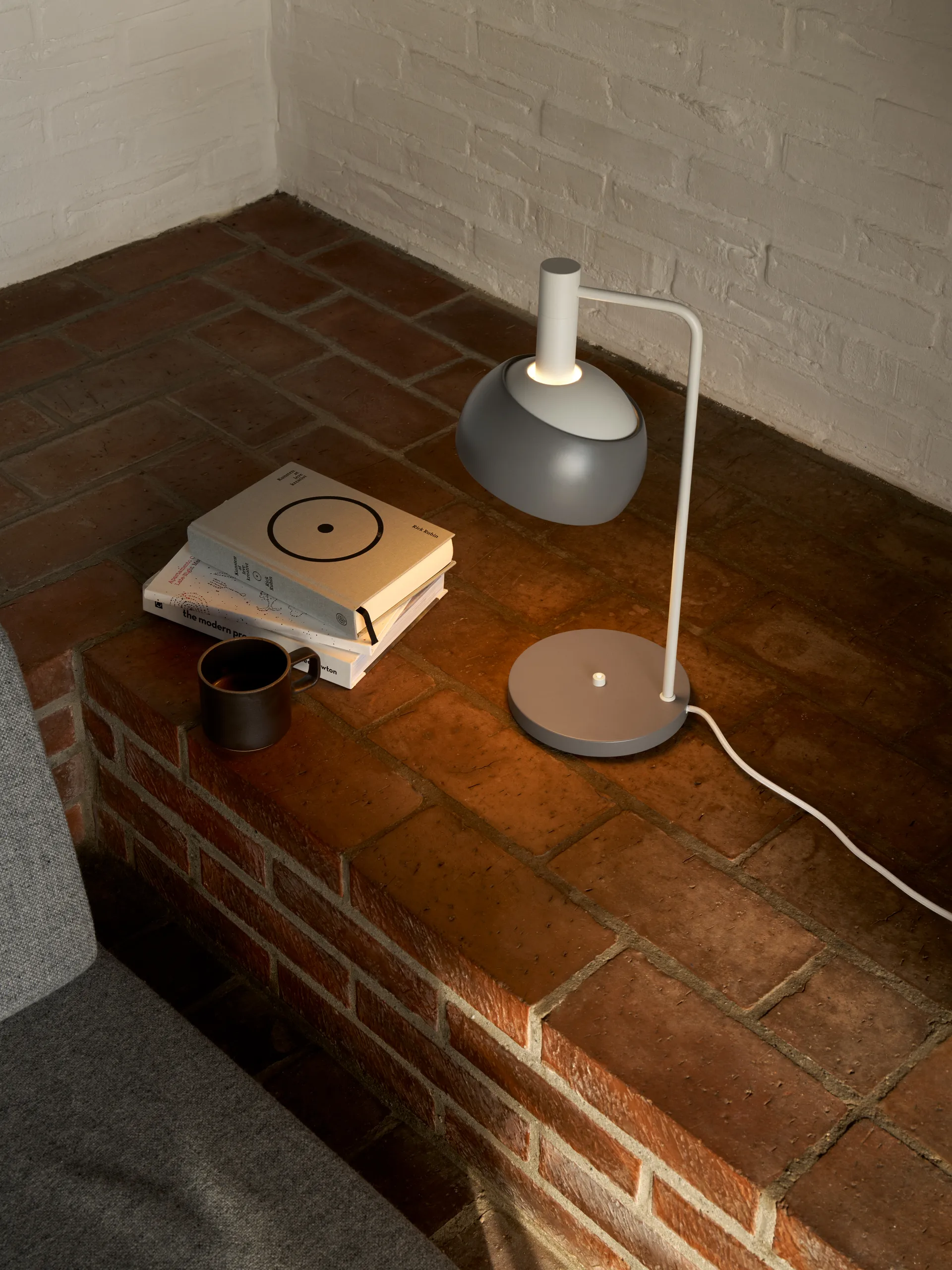 FJ Elements επιτραπέζιο φωτιστικό Ø17,5 cm, Original grey Louis Poulsen