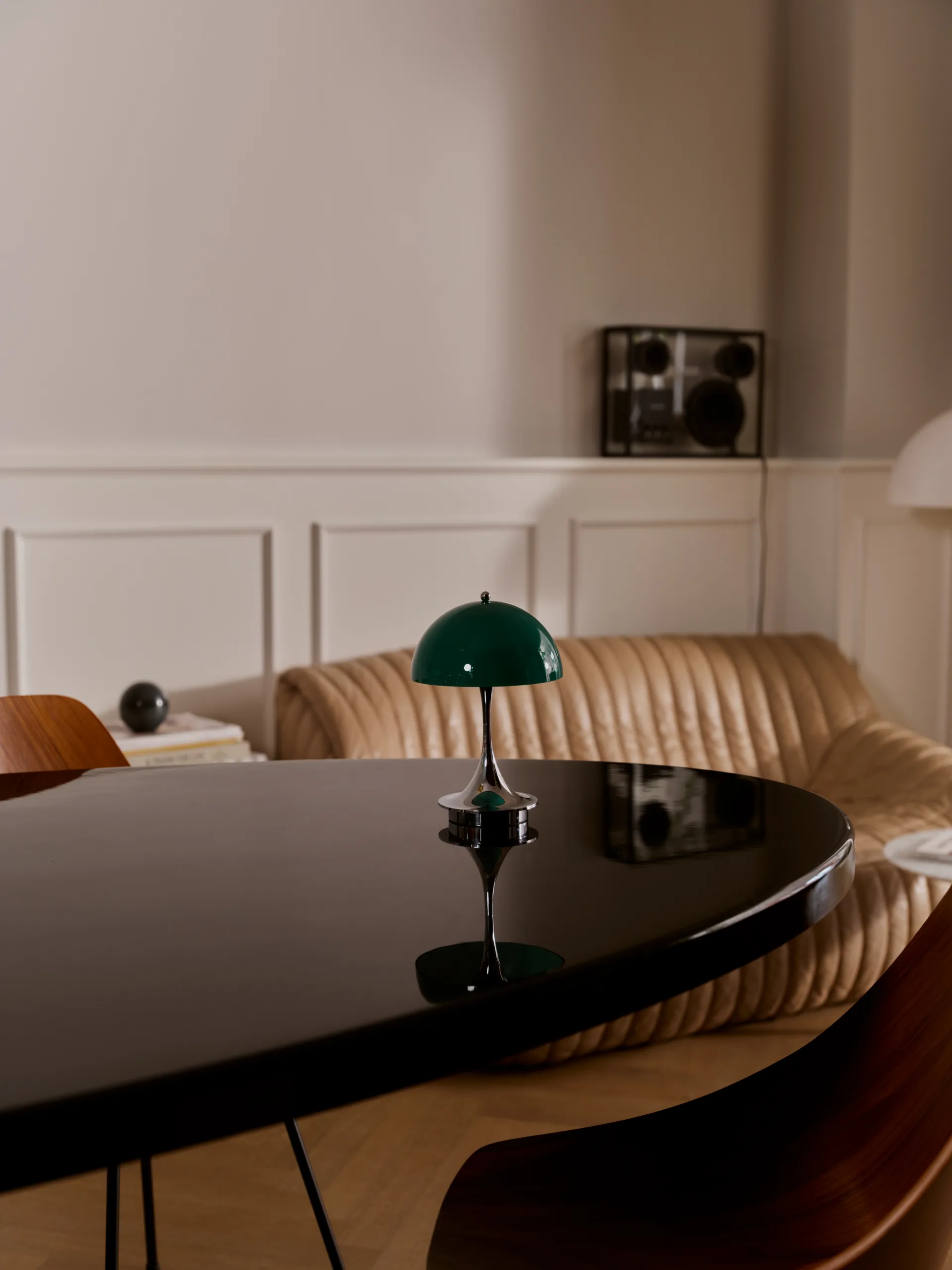 Panthella 160 Portable v3 επιτραπέζιο φωτιστικό, Original Opal Green Louis Poulsen