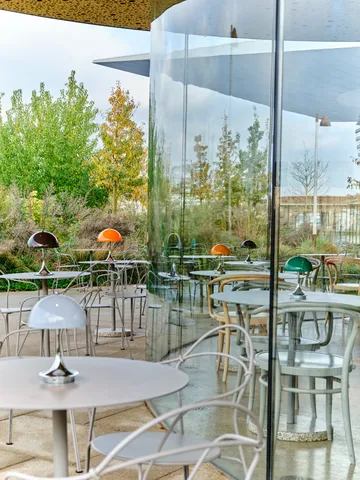 Panthella 160 Portable v3 επιτραπέζιο φωτιστικό - Original Opal Orange - Louis Poulsen