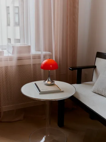 Panthella 160 Portable v3 επιτραπέζιο φωτιστικό - Original Opal Red - Louis Poulsen