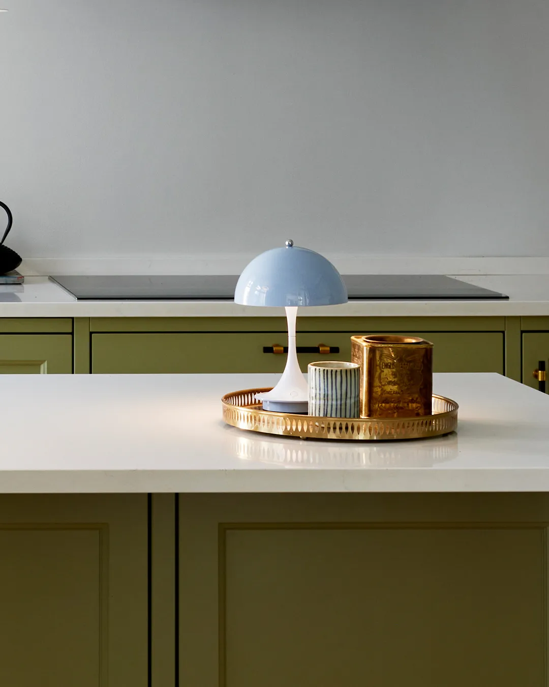 Panthella 160 portable επιτραπέζιο φωτιστικό, Γαλάζιο Louis Poulsen