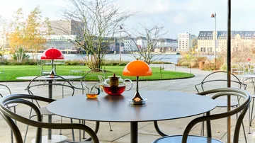 Panthella 250 φορητό επιτραπέζιο φωτιστικό V3 - Original Opal Orange - Louis Poulsen