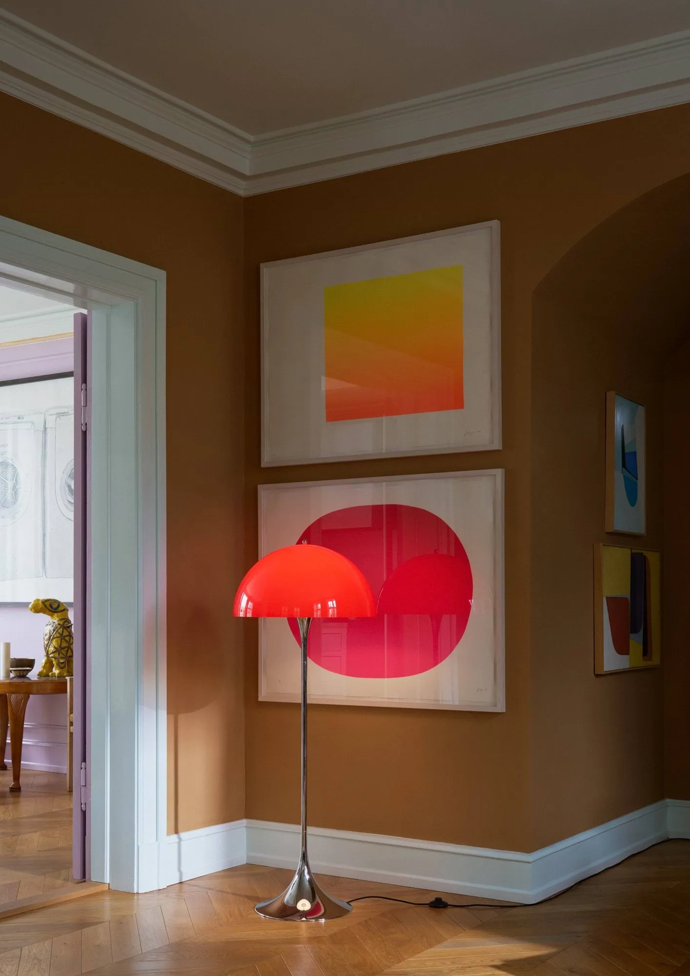 Panthella 500 επιδαπέδια λάμπα, Original opal red Louis Poulsen