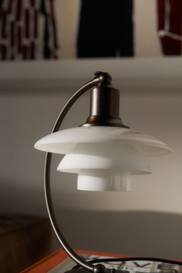 PH 2/2 Luna - Aged brass-οπαλικό γυαλί - Louis Poulsen