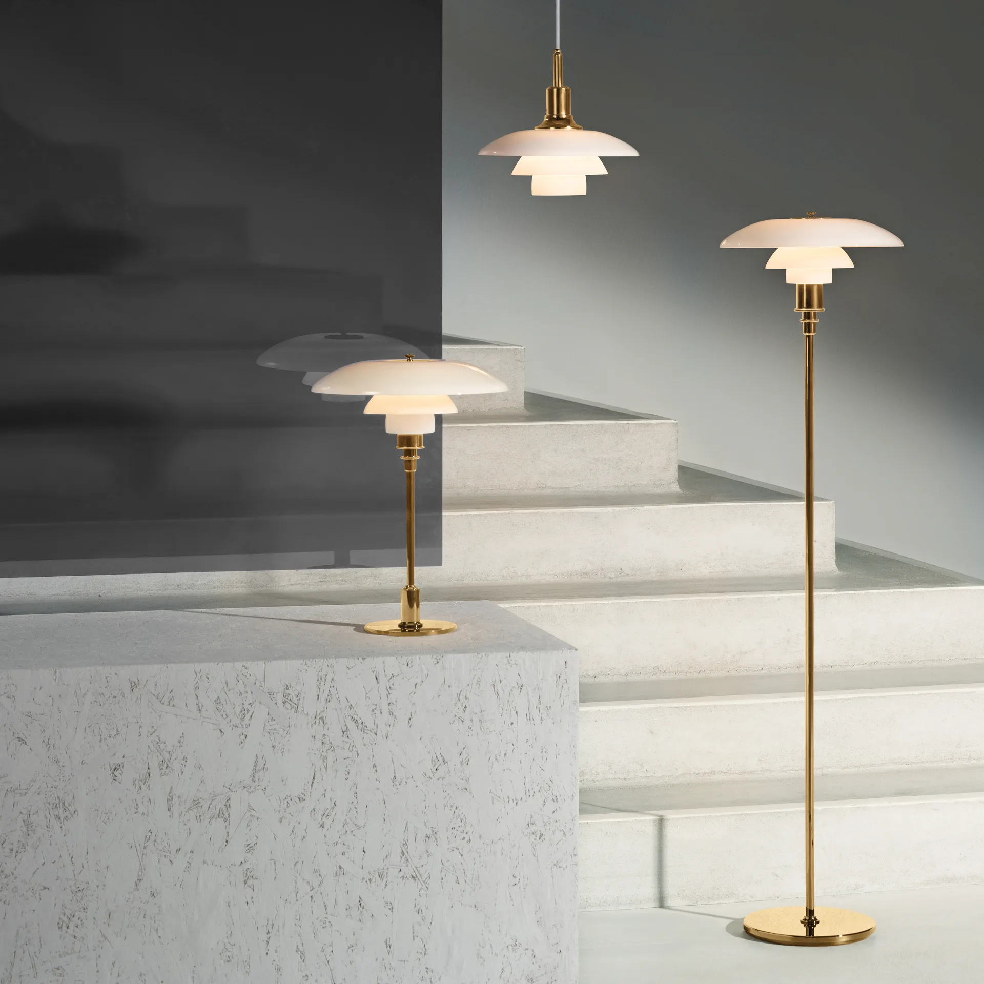 PH 3½-2½ φωτιστικό δαπέδου, Ορείχαλκος Louis Poulsen