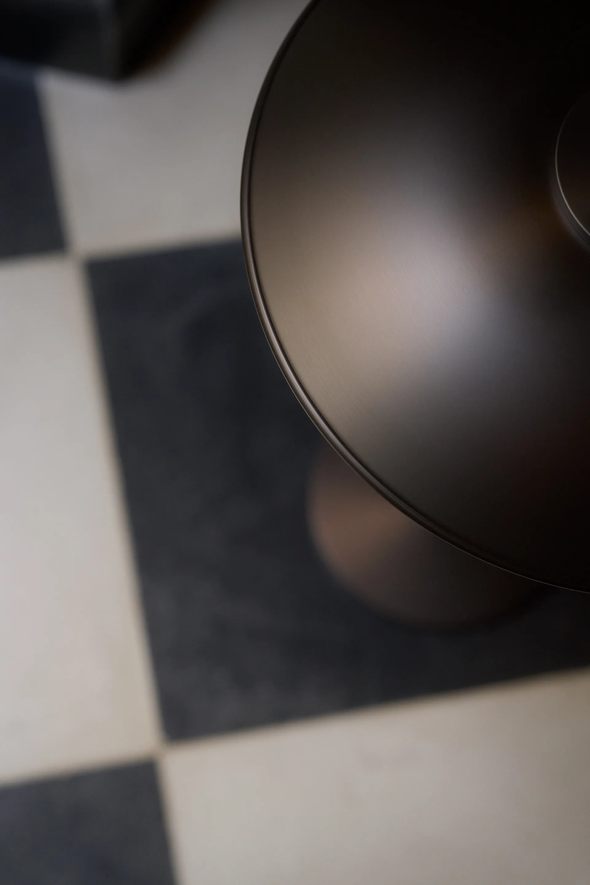 PH 3/2 Luna επιτραπέζιο φωτιστικό, Aged brass-Οπαλικό γυαλί Louis Poulsen