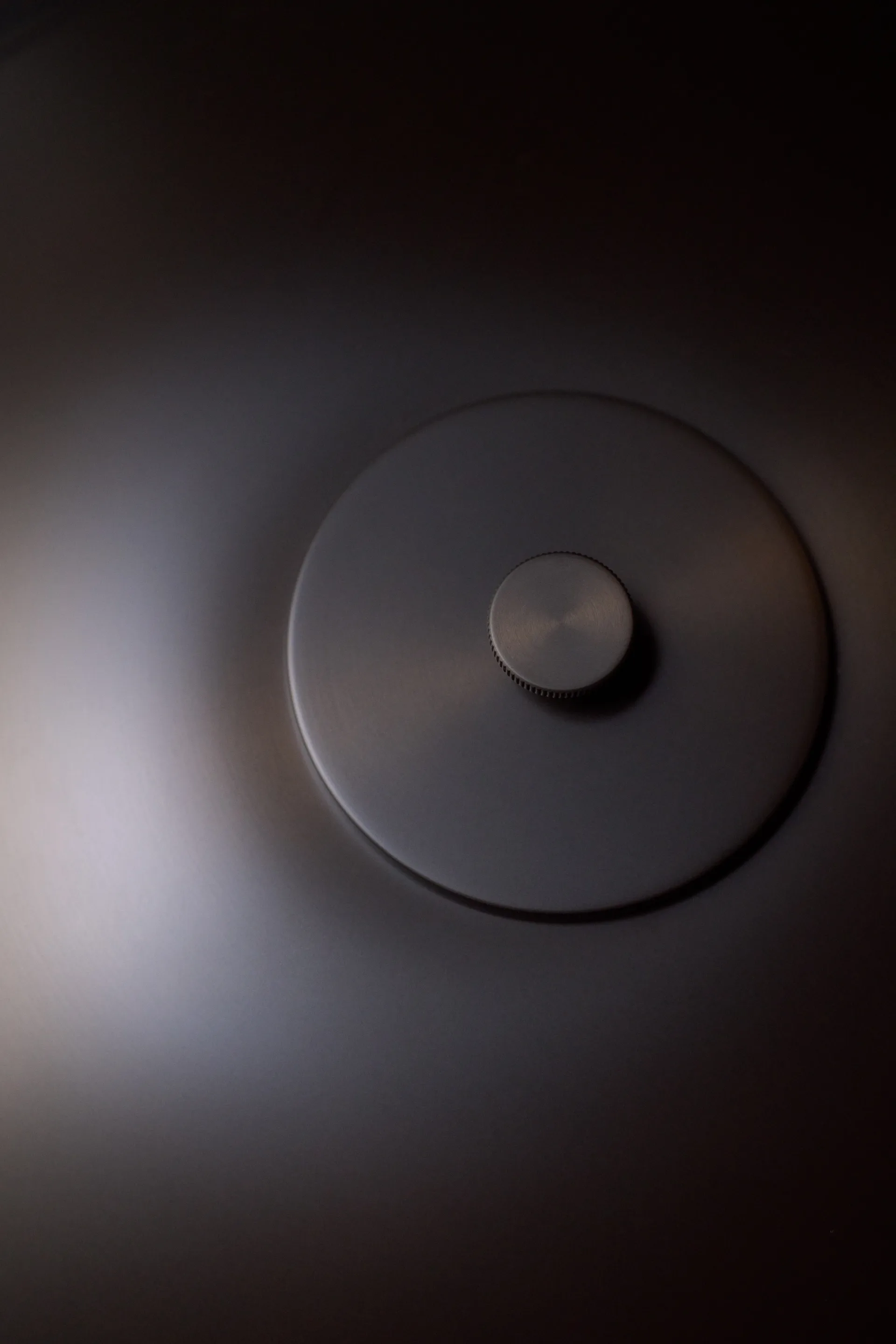 PH 3/2 Luna επιτραπέζιο φωτιστικό, Aged brass-Οπαλικό γυαλί Louis Poulsen