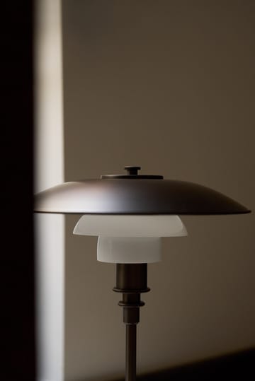 PH 3/2 Luna επιτραπέζιο φωτιστικό - Aged brass-Οπαλικό γυαλί - Louis Poulsen