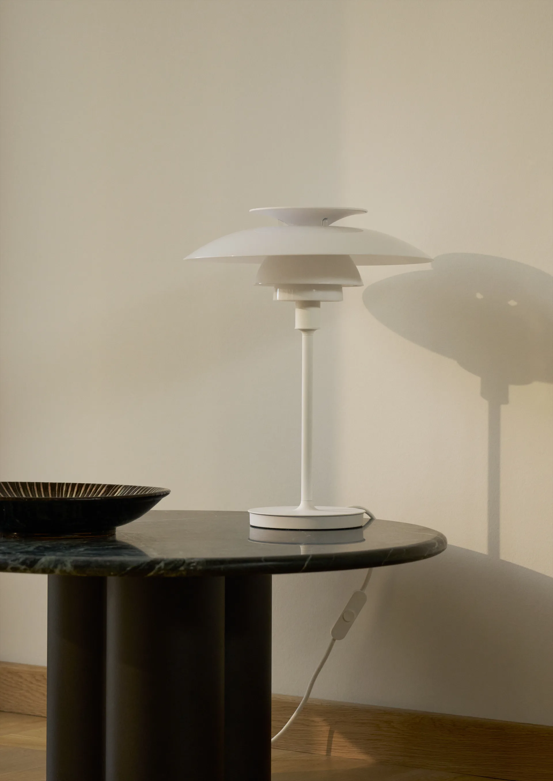 PH 80 επιτραπέζιο φωτιστικό, Λευκό οπάλ, λευκό Louis Poulsen