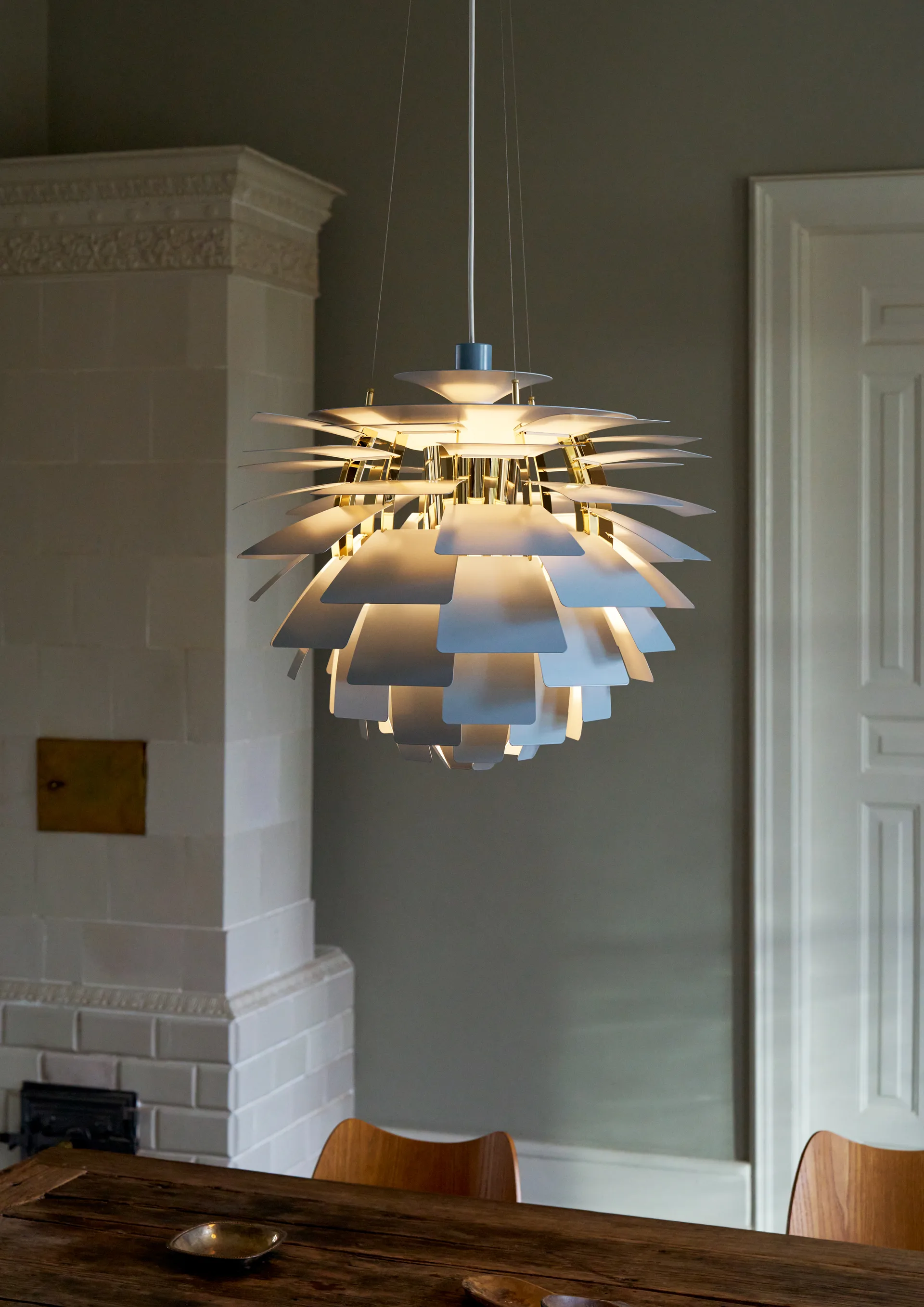 PH Artichoke κρεμαστό φωτιστικό Ø48 cm, Dusty blue-brass metallised Louis Poulsen