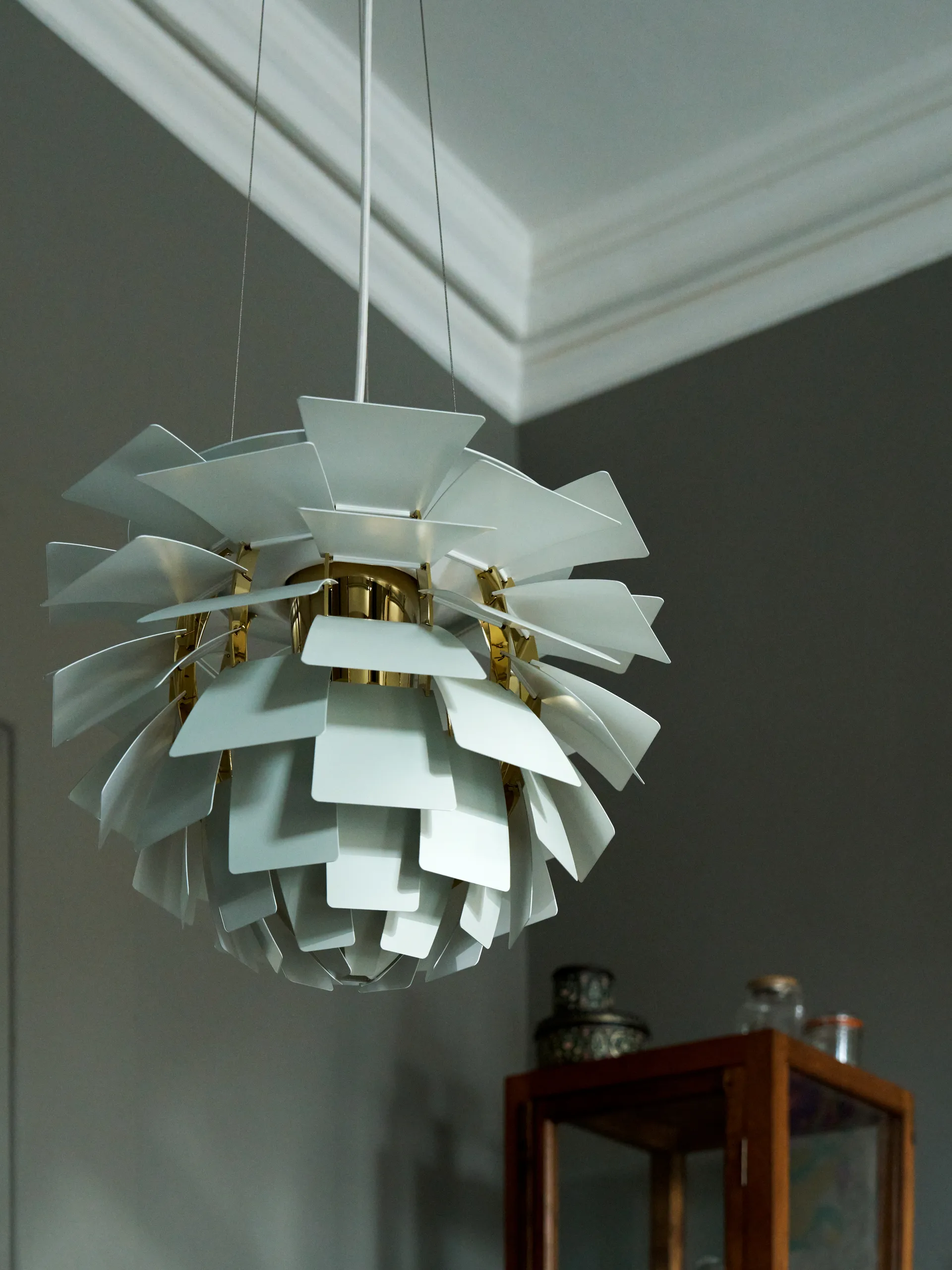 PH Artichoke κρεμαστό φωτιστικό Ø60 cm, Dusty green-brass metallised Louis Poulsen