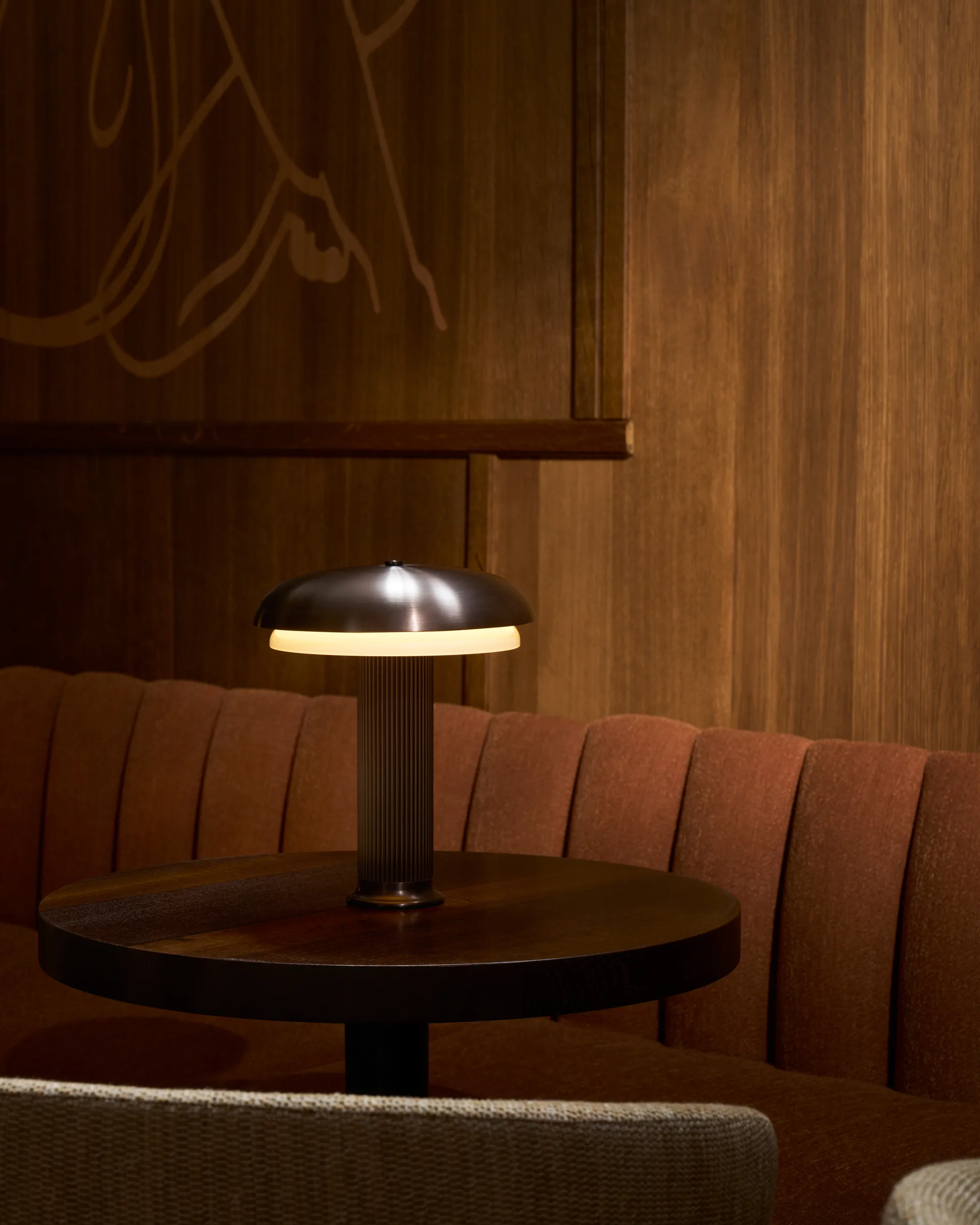 Noote επιτραπέζιο φωτιστικό φορητό, Μπρονζέ LYFA