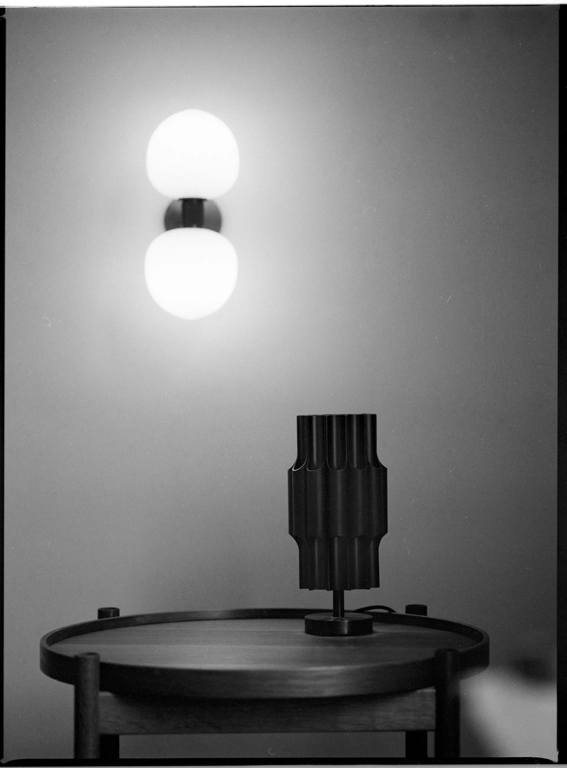 Pan 120 επιτραπέζιο φωτιστικό, Μπρονζέ LYFA