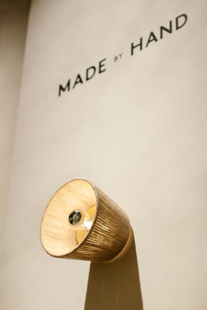 Φωτιστικό τοίχου Ro Open, Τζούτα Made By Hand