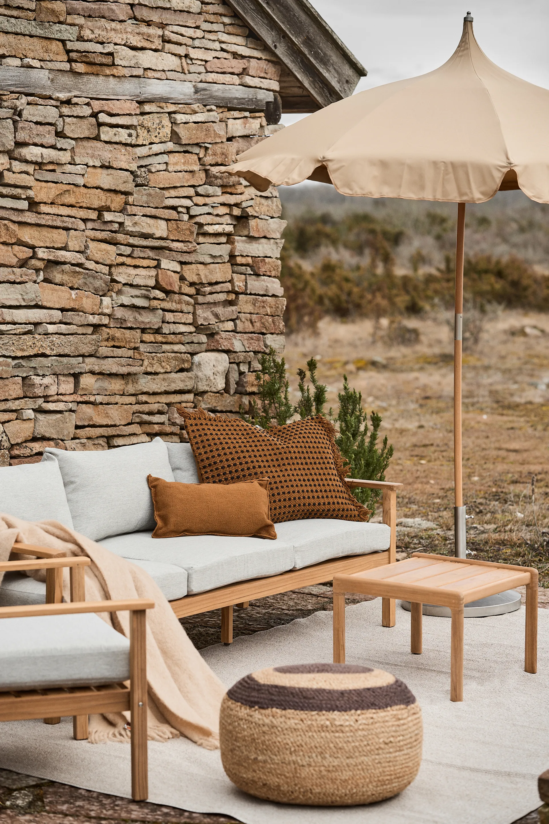 Πουφ από γιούτα Melooni , Jute-dark brown Marimekko