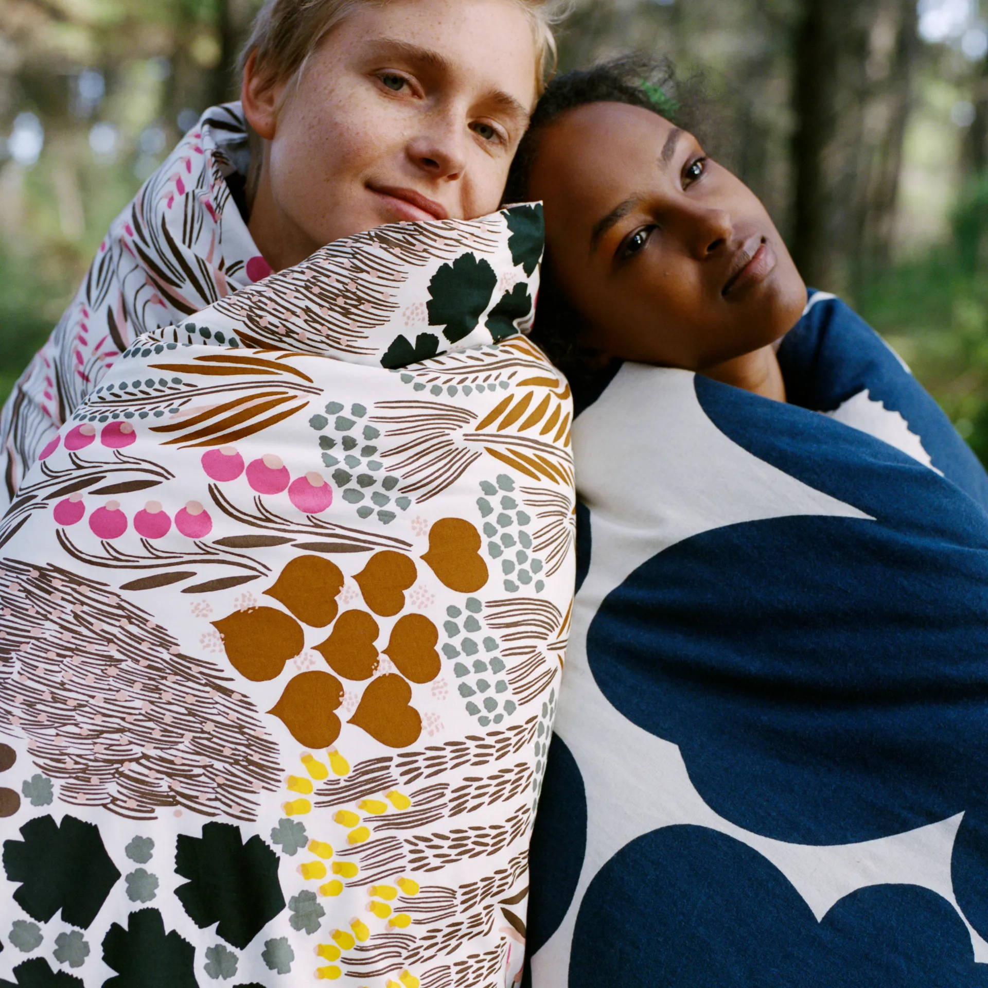 Unikko παπλωματοθήκη βαμβακερό-λινό 150x210 cm, φυσικό λευκό-σκούρο μπλε Marimekko