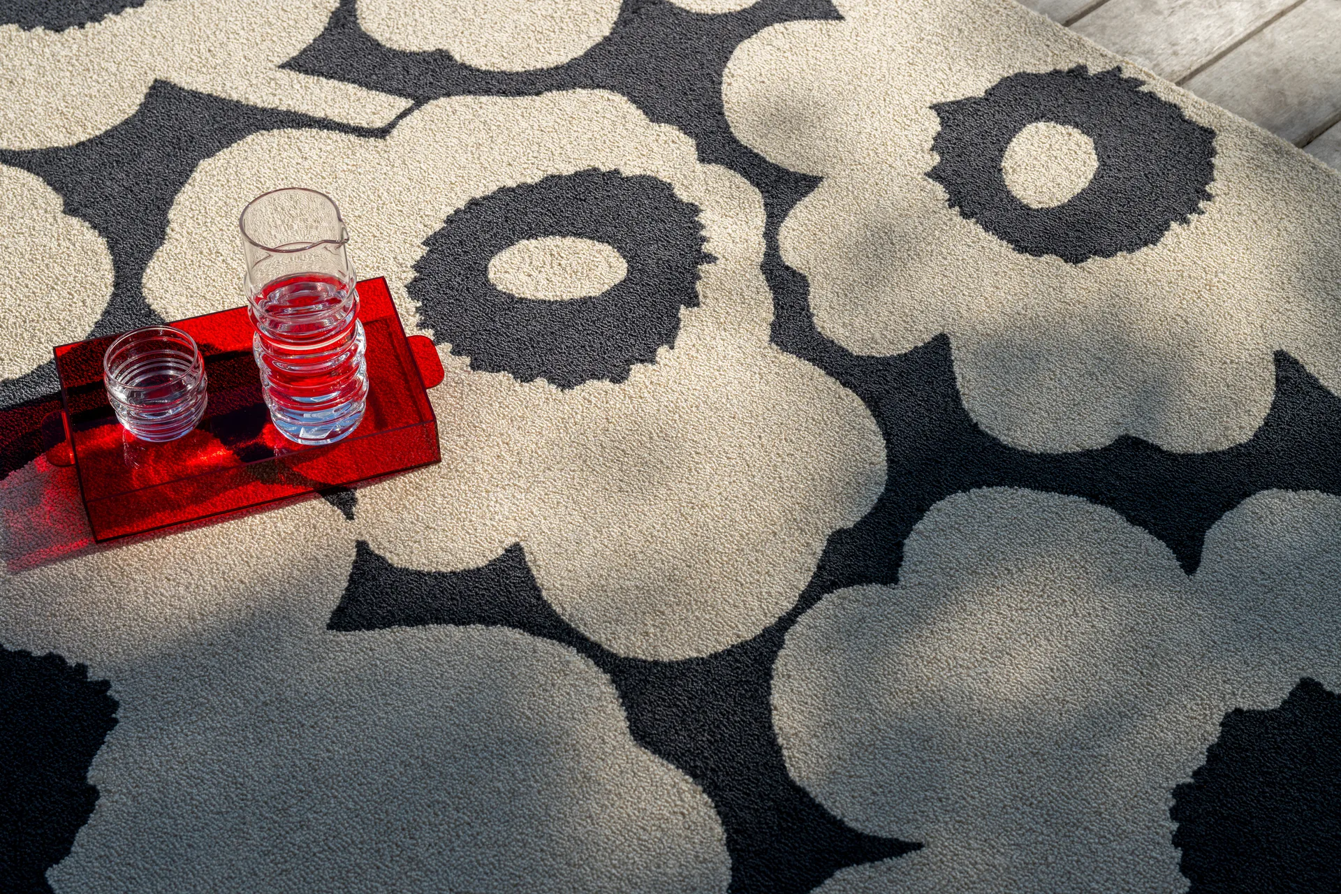 Unikko χαλάκι outdoor, Charcoal-white, 160x230 εκ. Marimekko