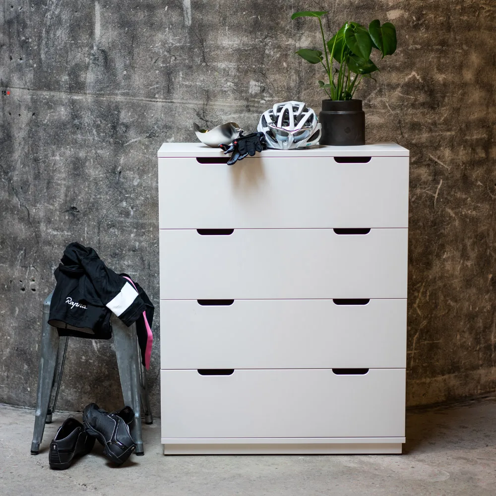 Aoko συρταριέρα 4 συρτάρια, Λευκό βερνίκι Mavis