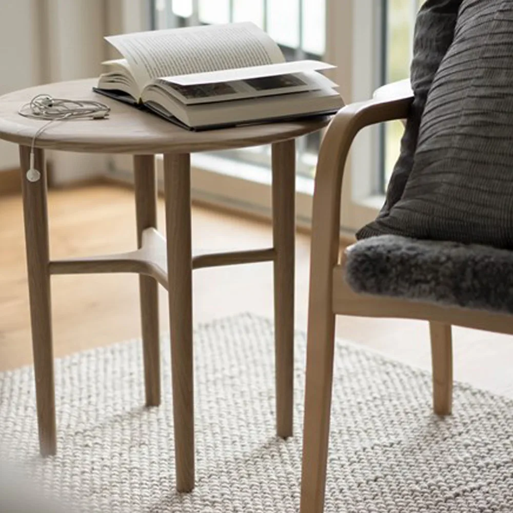 Crest τραπεζάκι πλευρικό, Δρυς λευκή διάφανη λάκα Mavis