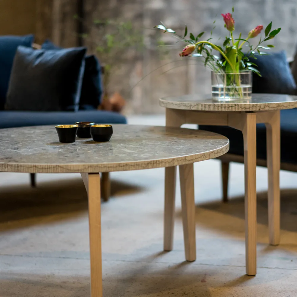 Τραπέζι σαλονιού Höllviken Ø80 cm, Ασβεστόλιθος, ανοιχτό γκρι σκελετός Mavis