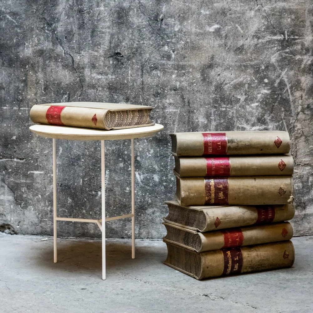 Tribeca πλευρικό τραπέζι, Δρυς ρουστίκ με λάδι, μαύρα πόδια, ø47 εκ. Mavis