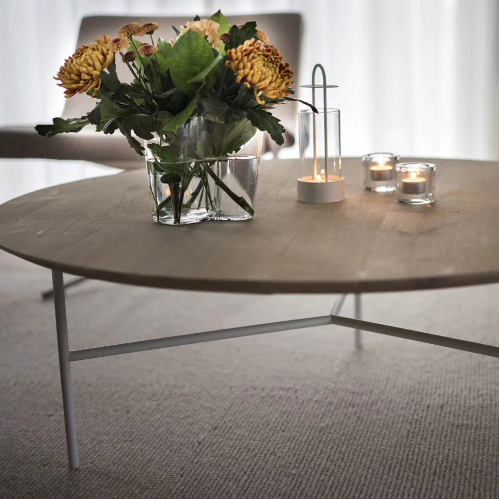 Tribeca τραπεζάκι σαλονιού, Δρυς ρουστίκ με λάδι, μαύρα πόδια, ø80 εκ. Mavis