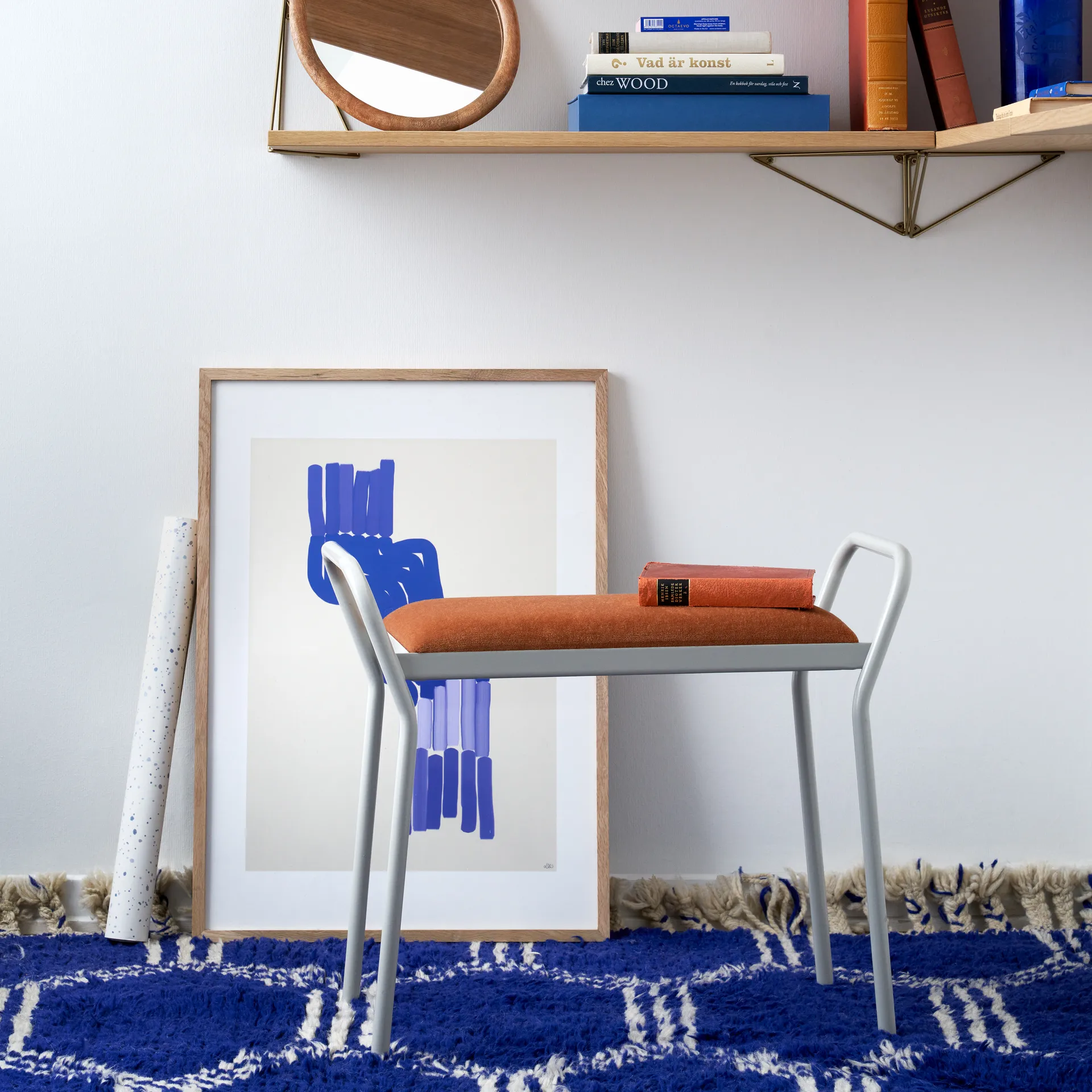 Anyone σκαμπό, Λευκό με δέρμα ρετρό κονιάκ Maze