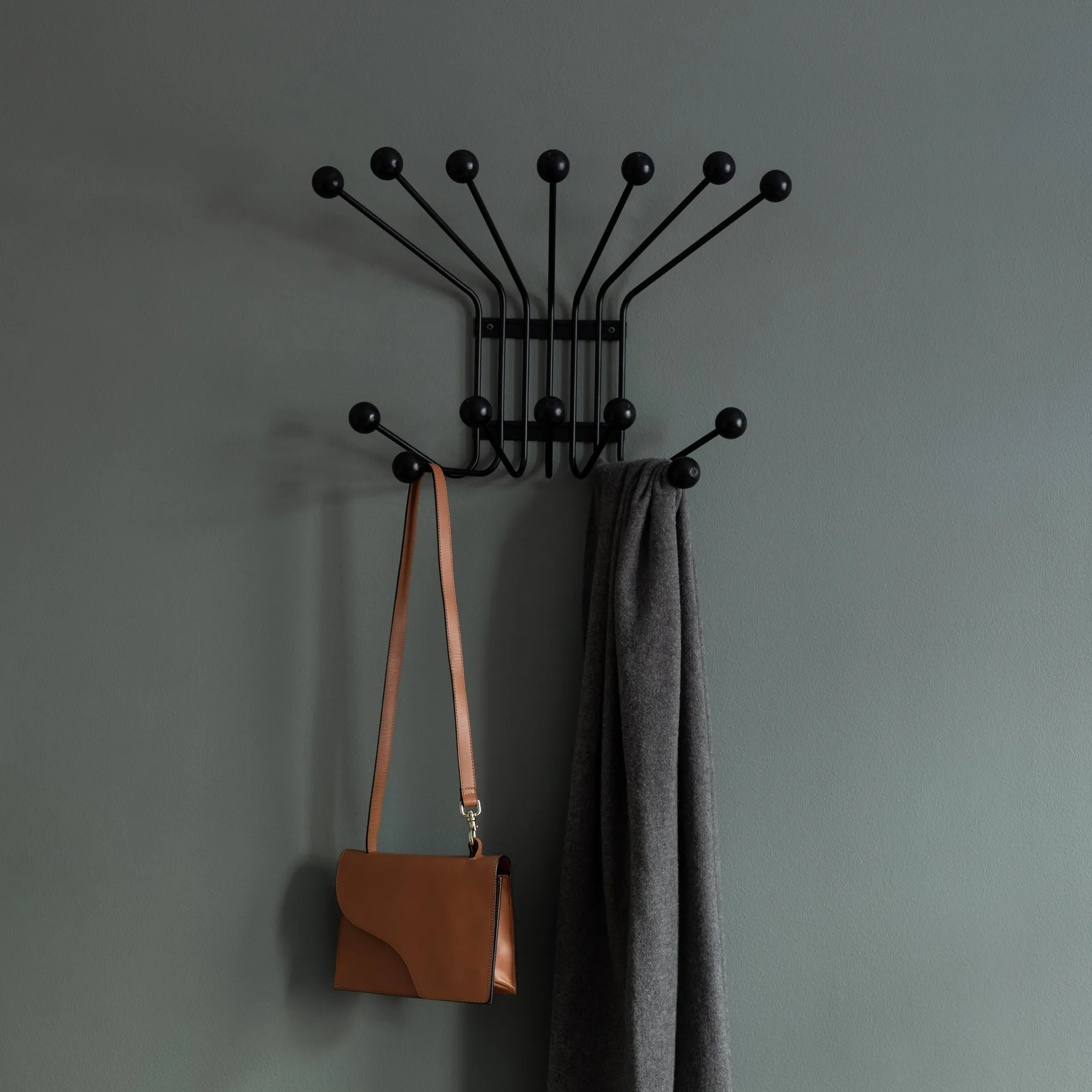 Bill L κρεμάστρα, μαύρο Maze