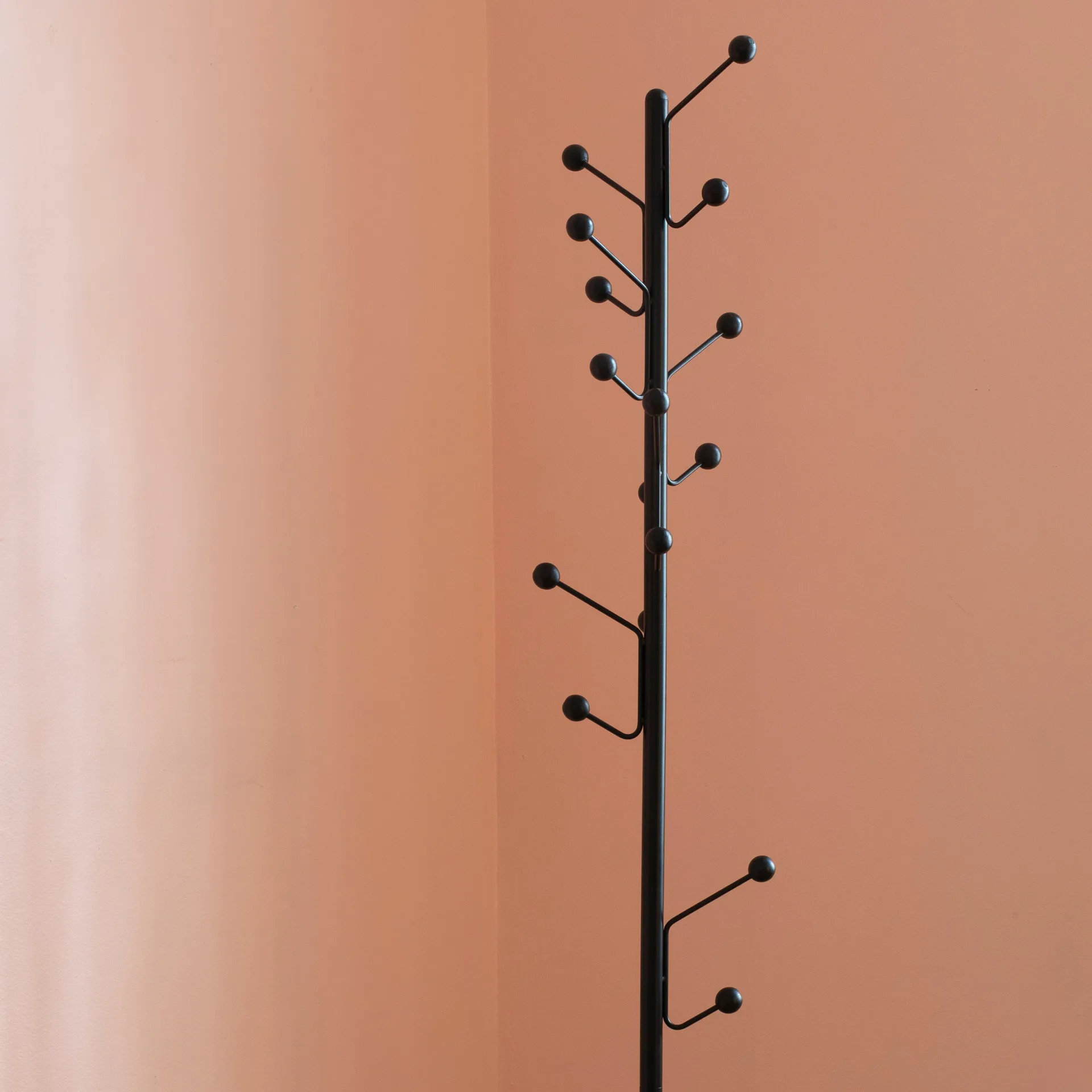 Κρεμάστρα ρούχων δαπέδου Bill, Μαύρο Maze