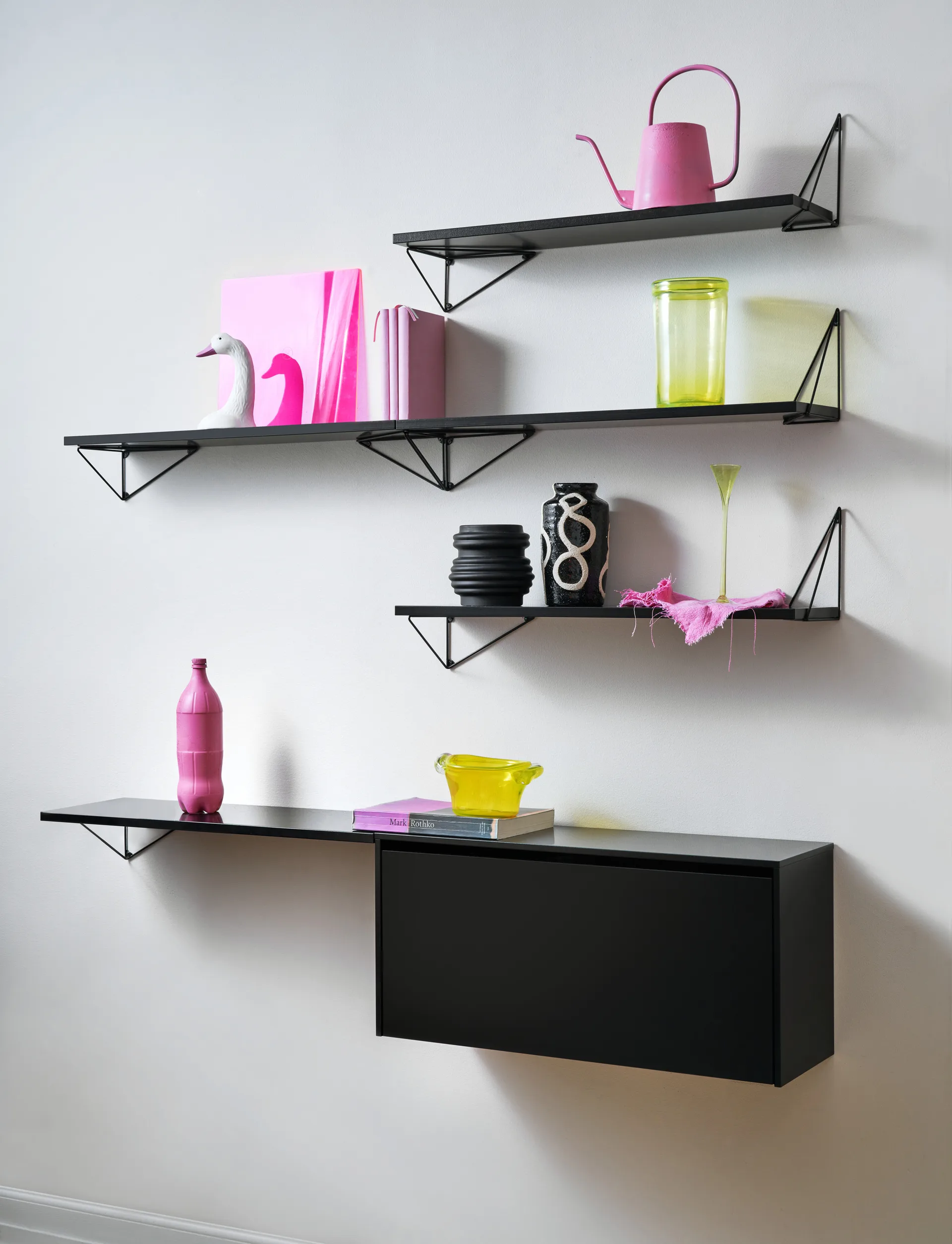 Nτουλάπι τοίχου, Pythagoras Cabinet, 38x80 εκ, Μαύρο Maze