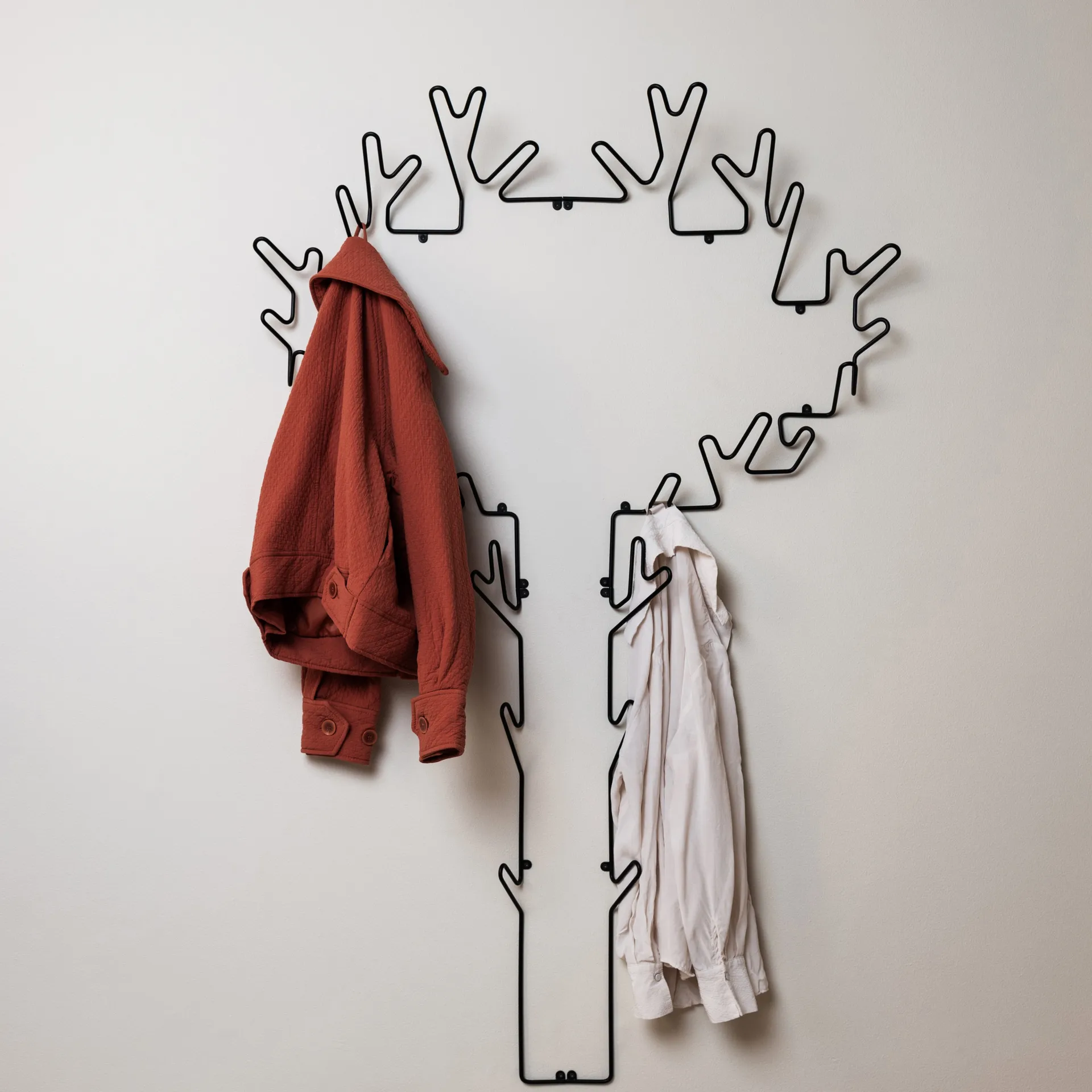 Tree κρεμάστρα, μαύρο Maze